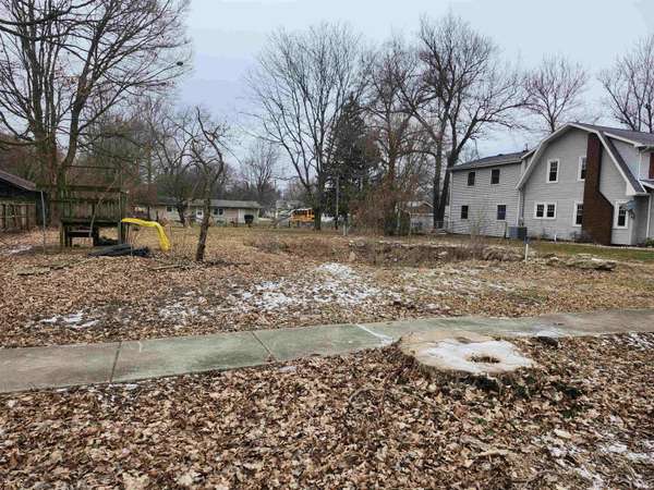 405 S Apple Road, Osceola, IN 46561