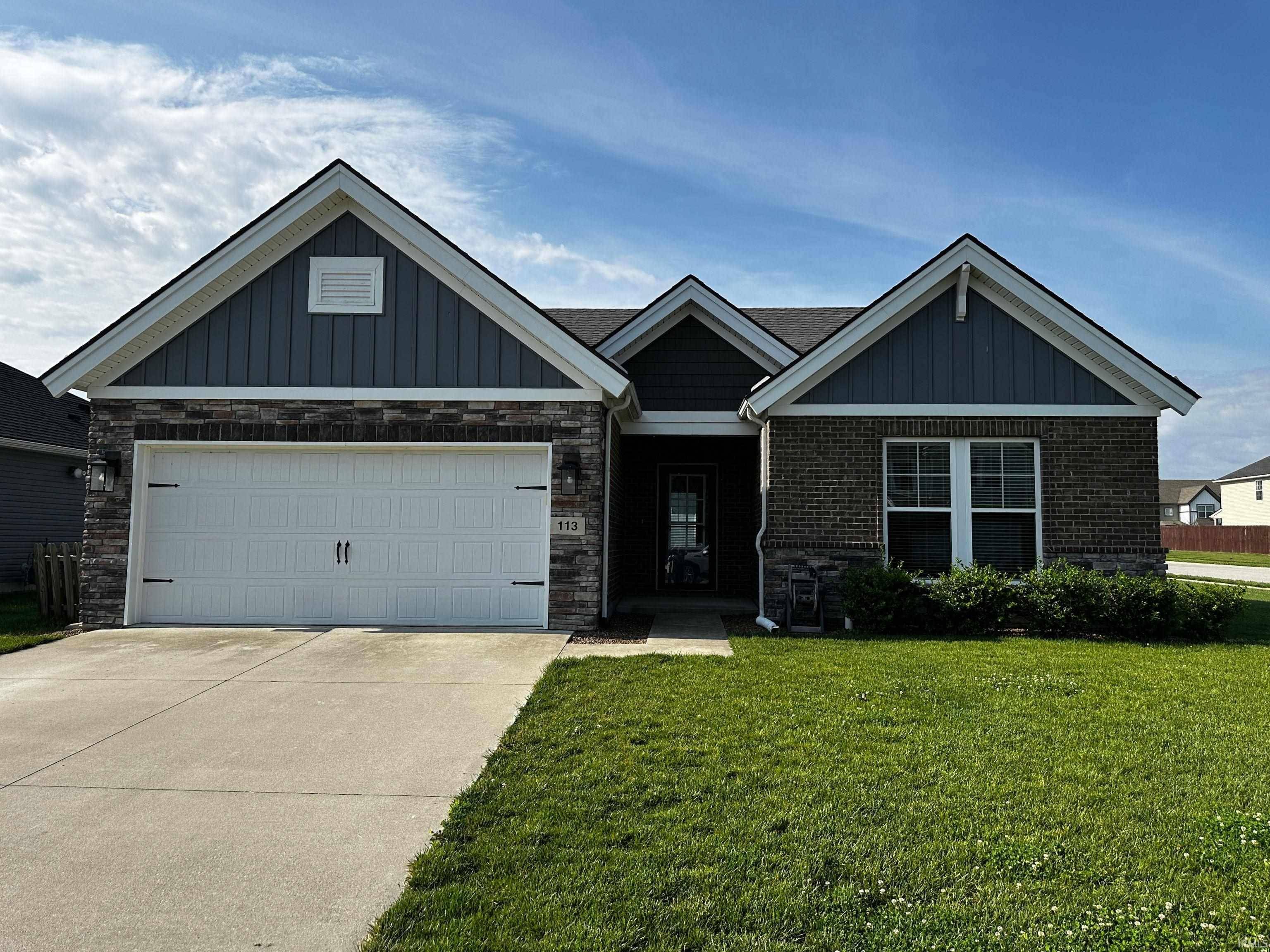 113 W Stellar Way,  Huntingburg,  IN 47542