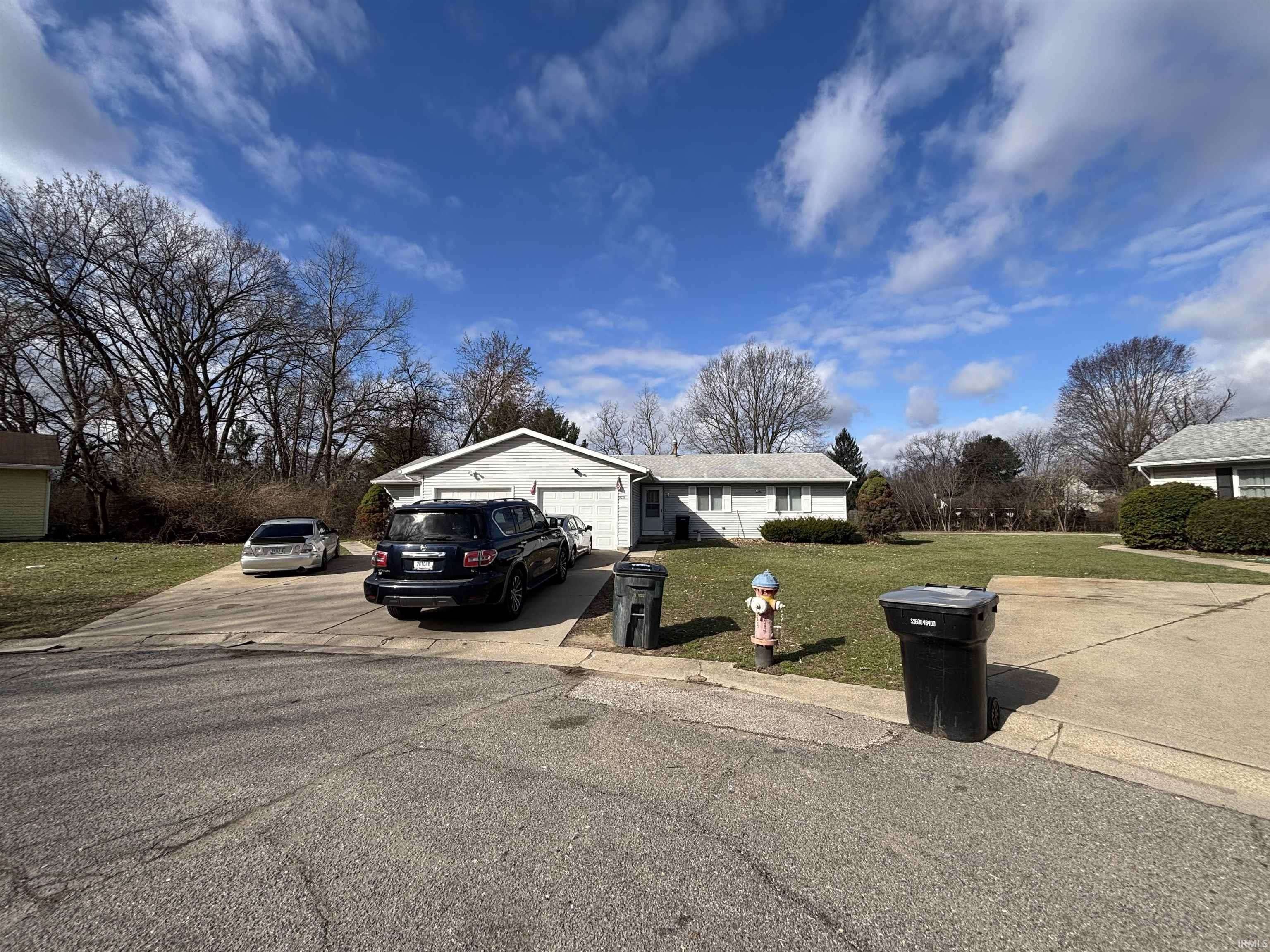 926-928 Sprucewood Lane, South Bend, IN 46637