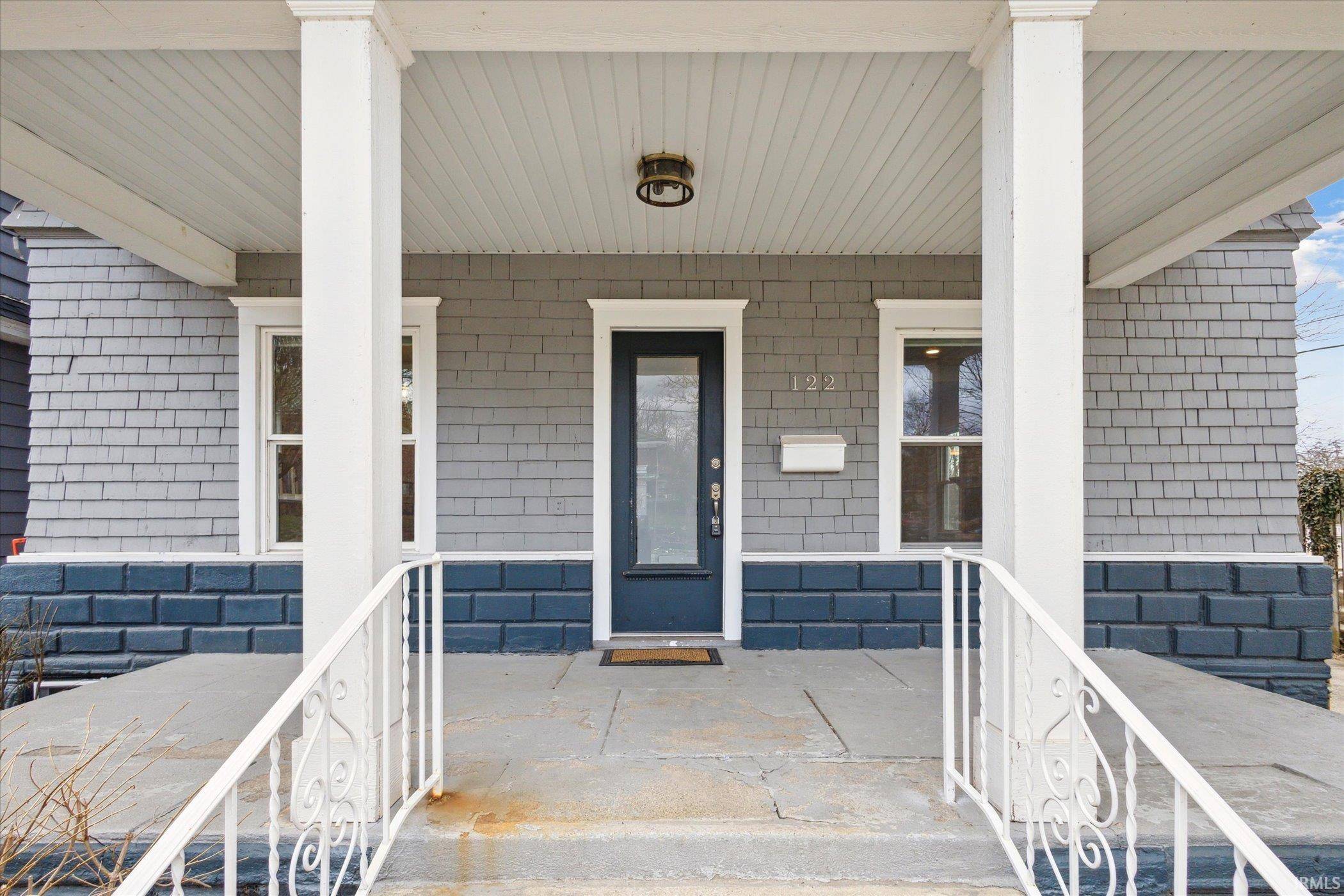 South Bend, IN 46617-1214,122 E North Shore Drive