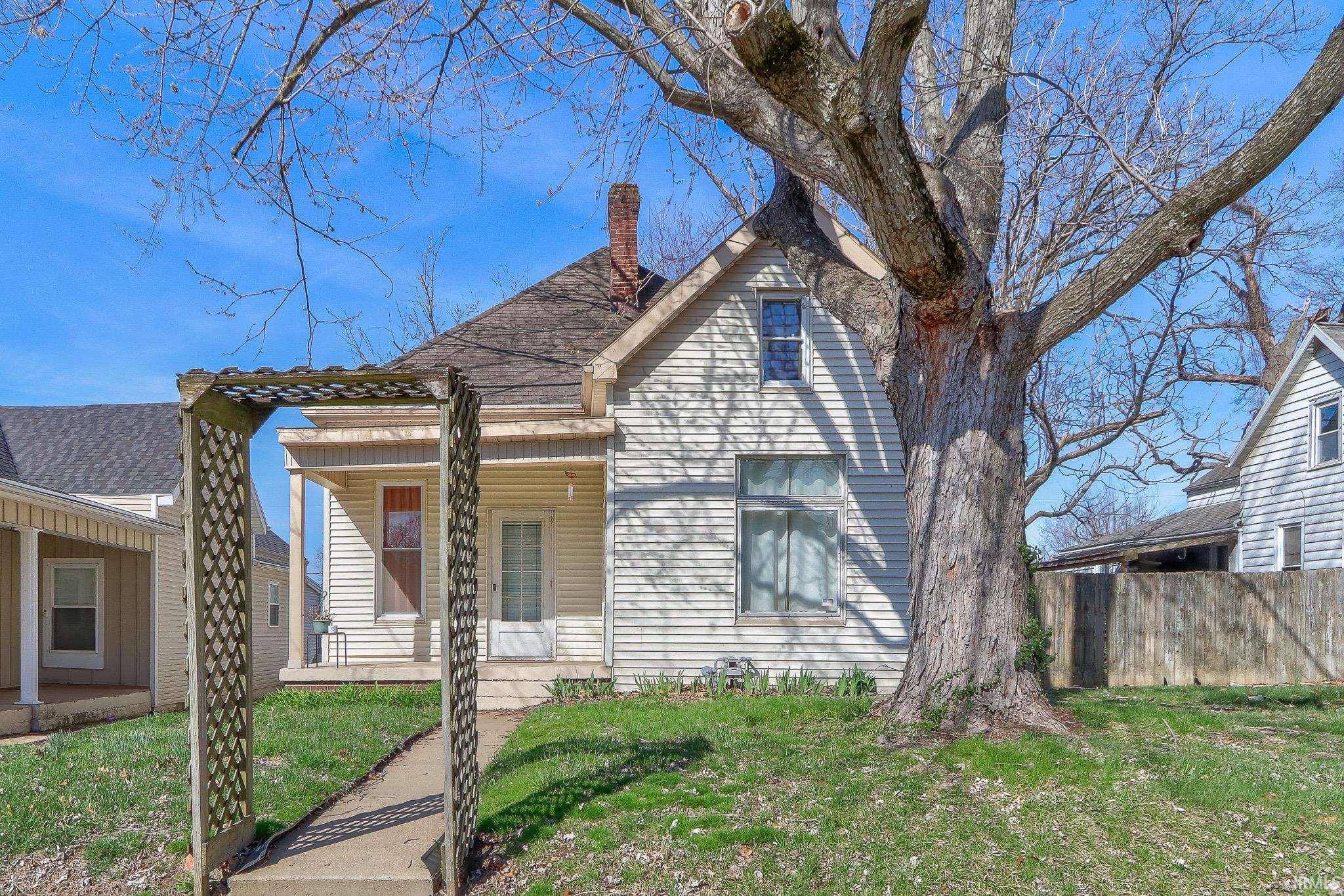 323 S Barker Avenue, Evansville, IN 47712-5081