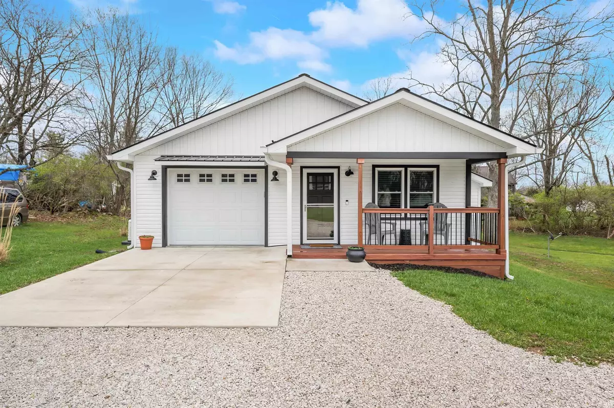 Nashville, IN 47448-9237,577 Tuck A Way Ridge Drive