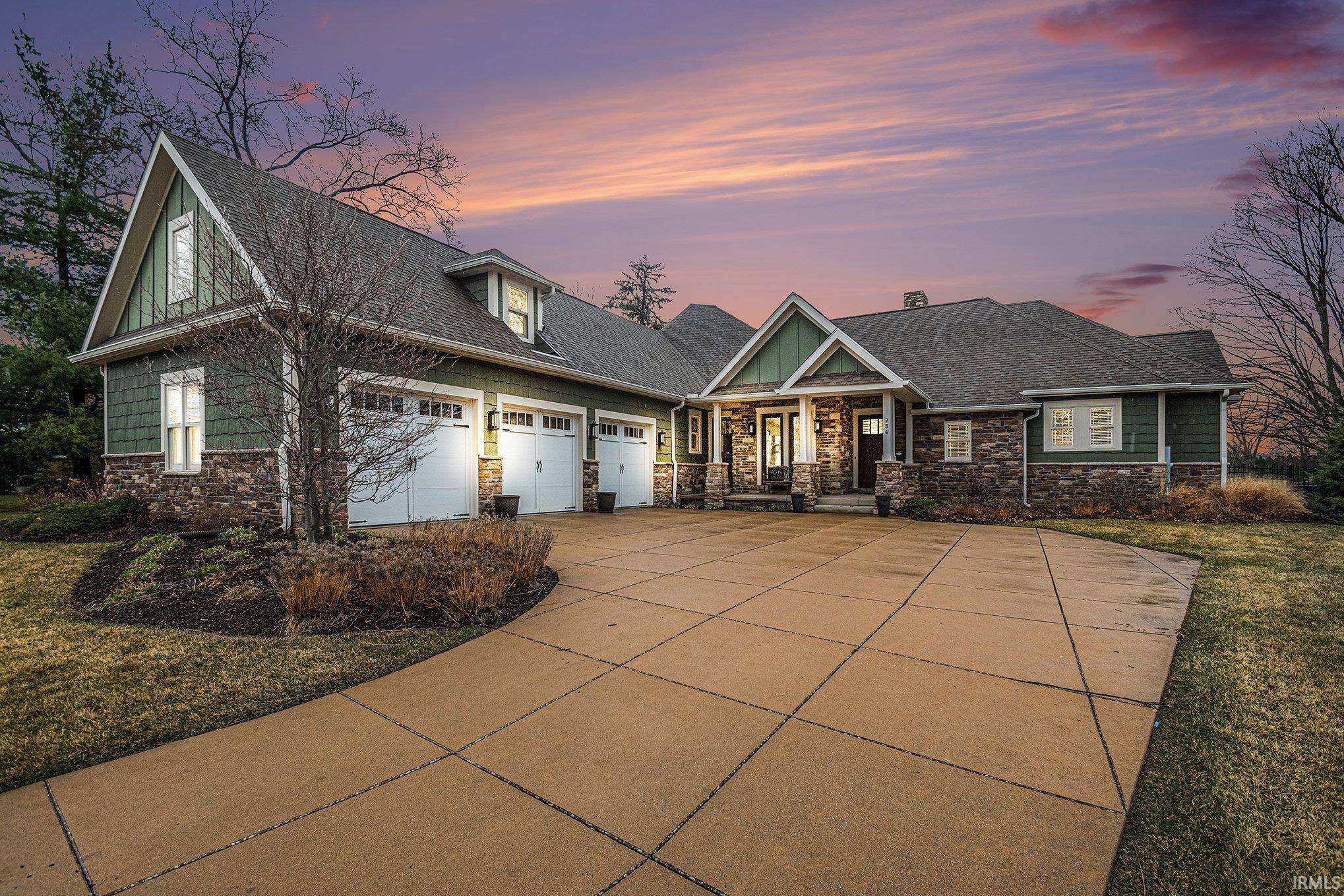 754 Country Club Lane, South Bend, IN 46615-3202