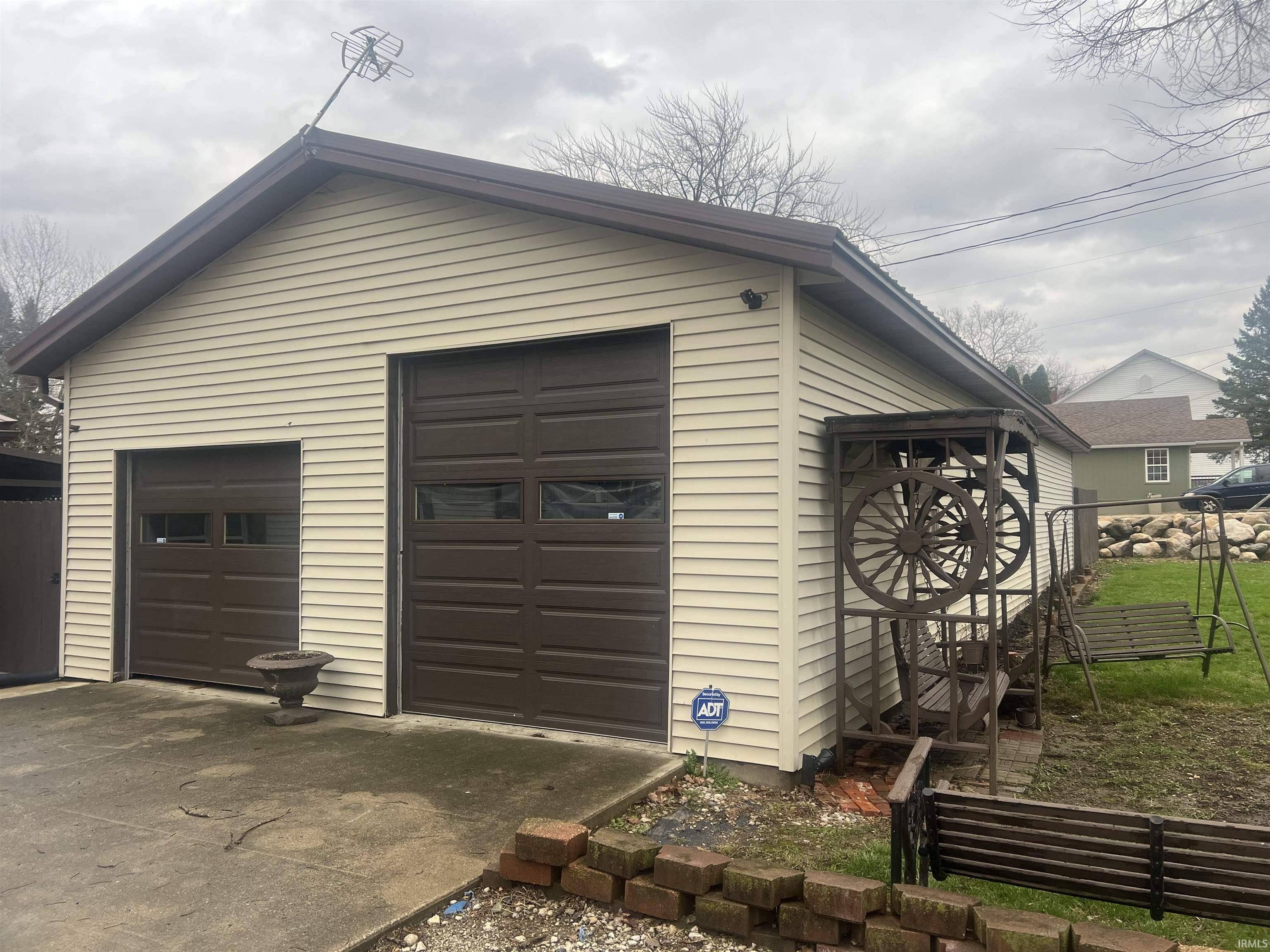 Andrews, IN 46702,161 S JACKSON Street