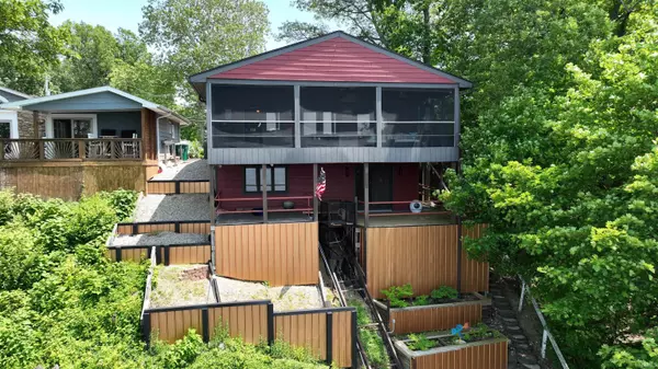 11938 W Breezy Point Drive, Monticello, IN 47960