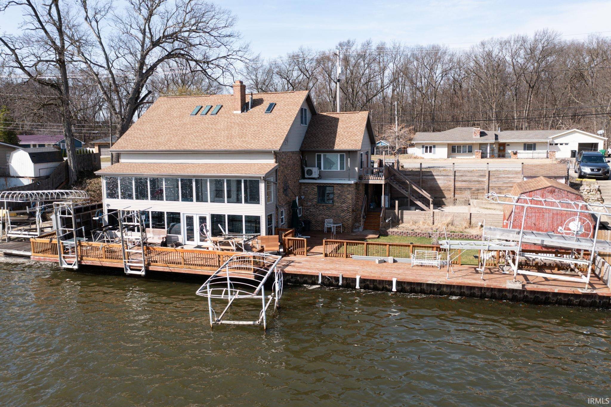 10636 Jefferson Road, Osceola, IN 46561-9127