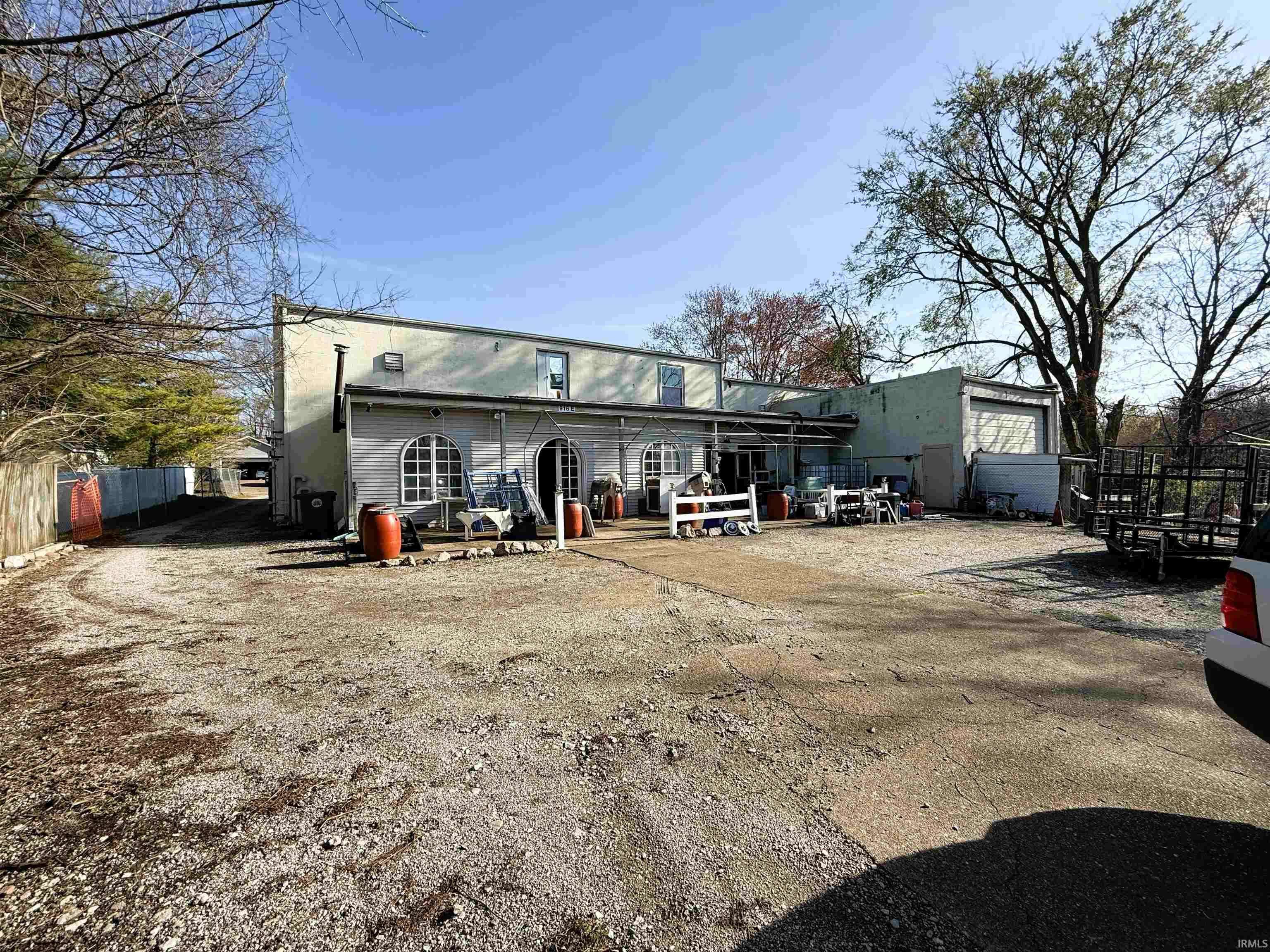 Evansville, IN 47710,916 RUEGER Drive