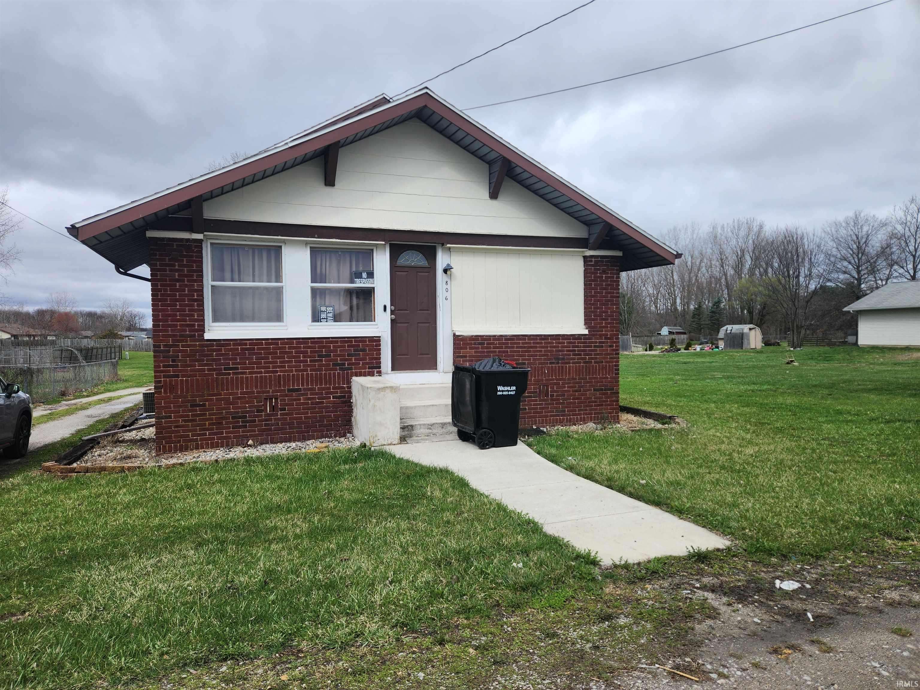 806 N Randolph Street,  Garrett,  IN 46738