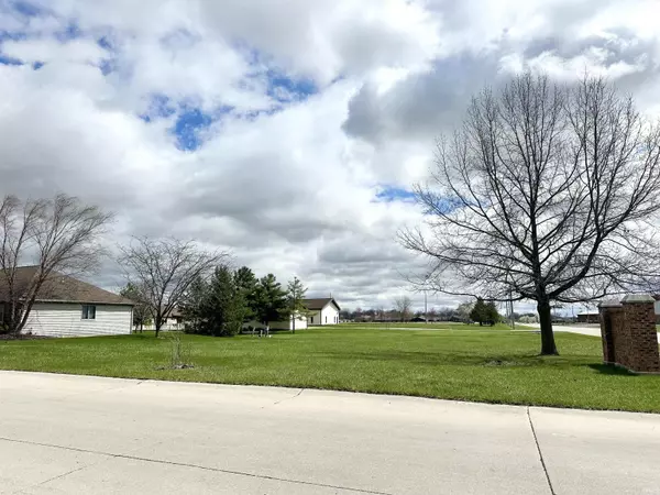 Old colonial Drive #18, Berne, IN 46711