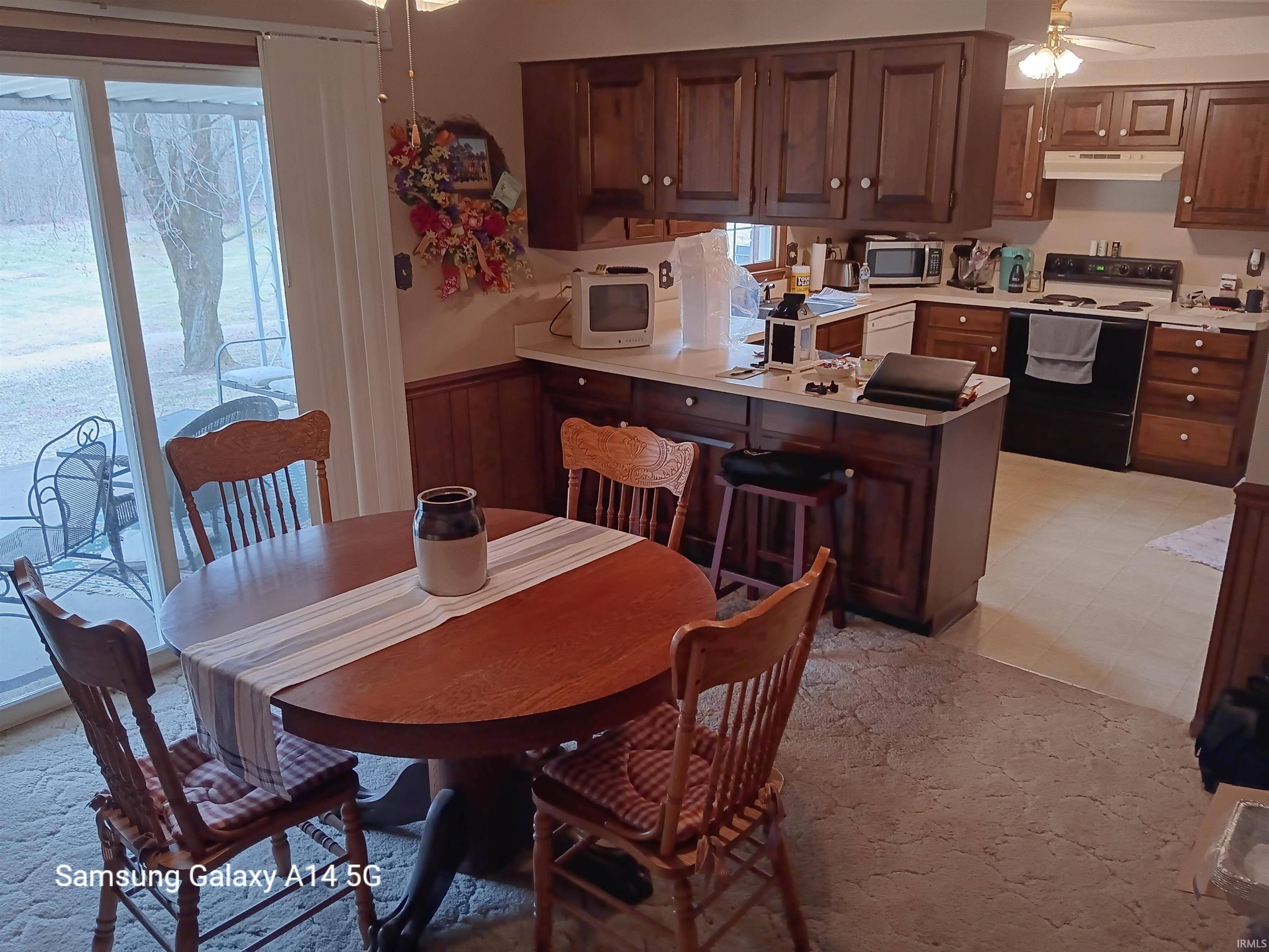 Winslow, IN 47598,1516 E Campbell Heights Road