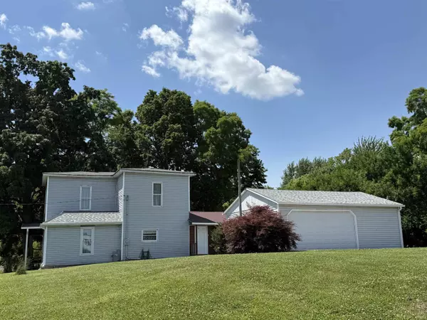 375 W SR 218, Camden, IN 46917