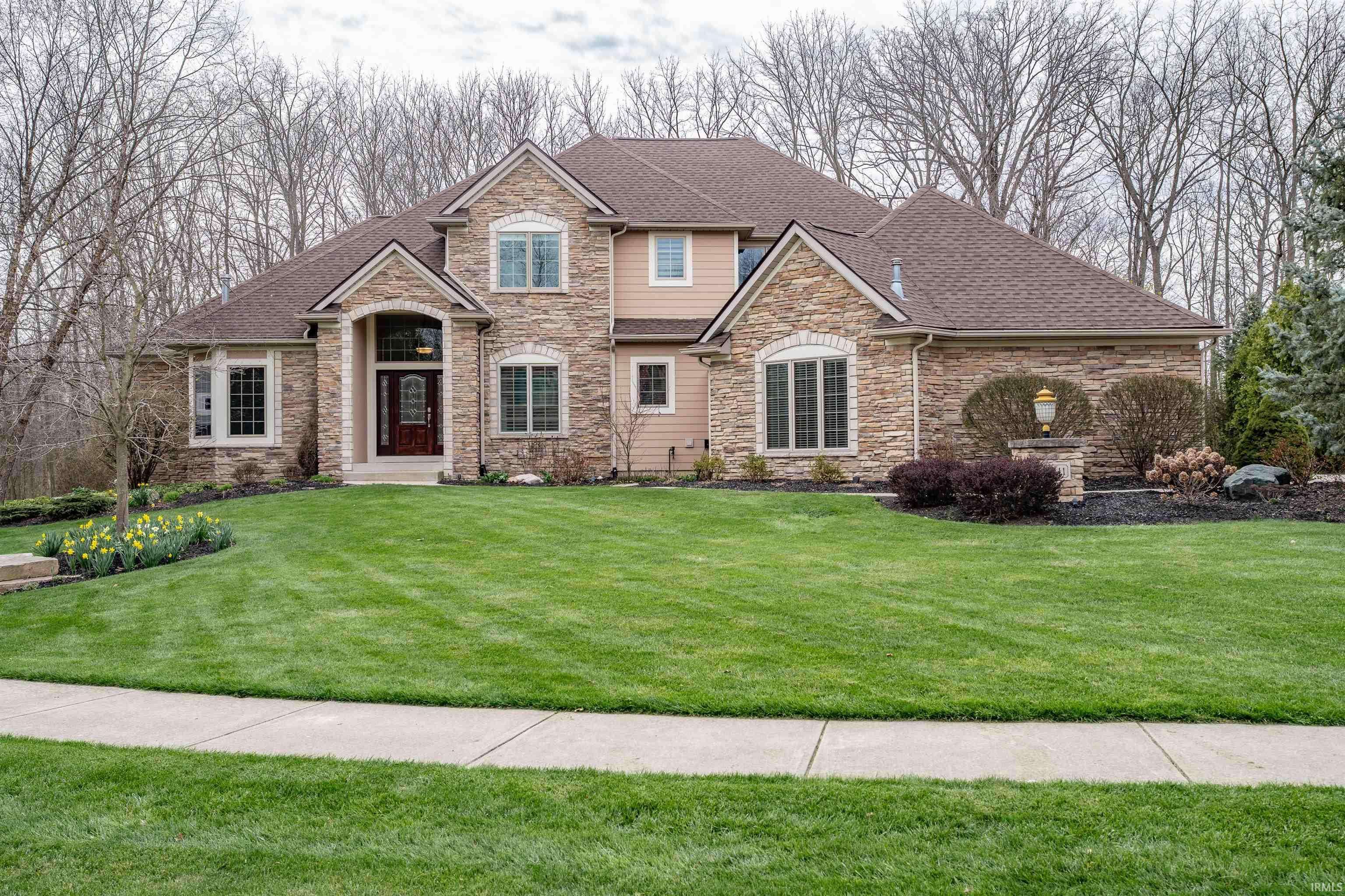 7711 Emerald Canyon Cove, Fort Wayne, IN 46825