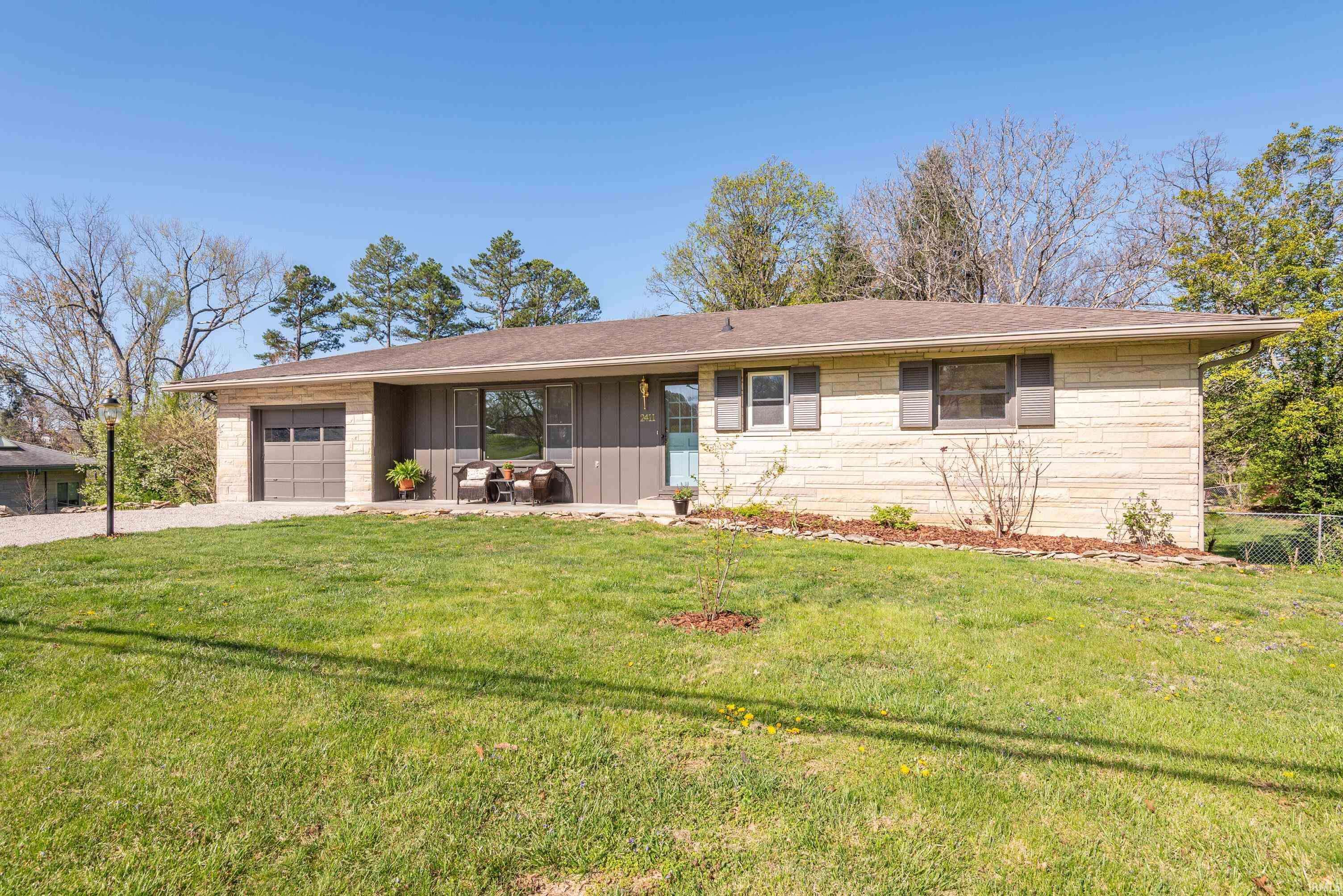 2411 N Dunn Street, Bloomington, IN 47408