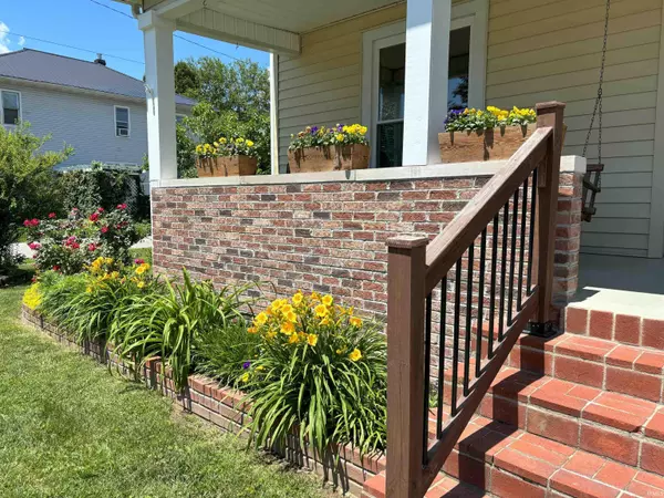 Mitchell, IN 47446,921 Brook Street