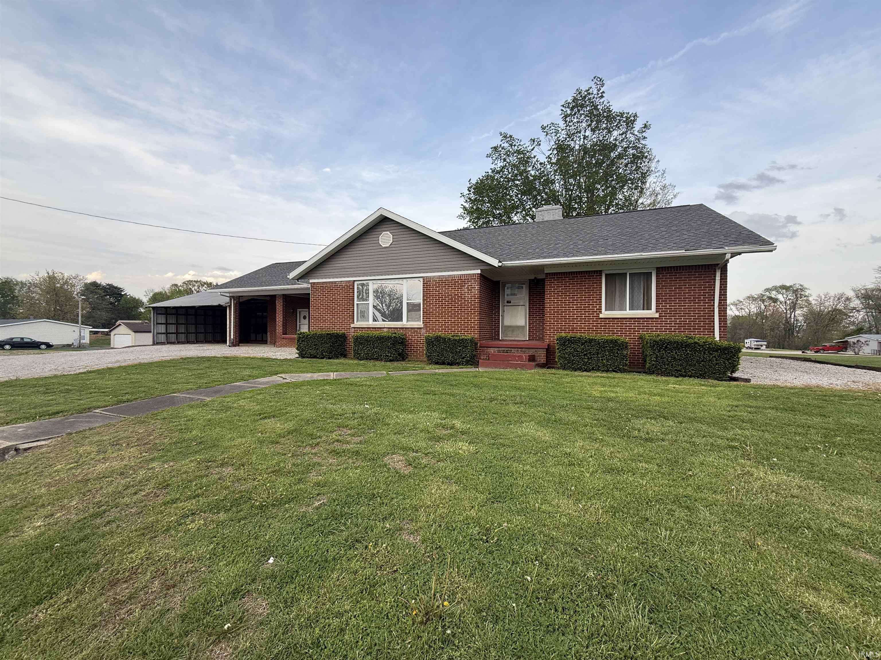 501 N First Street, Owensville, IN 47665