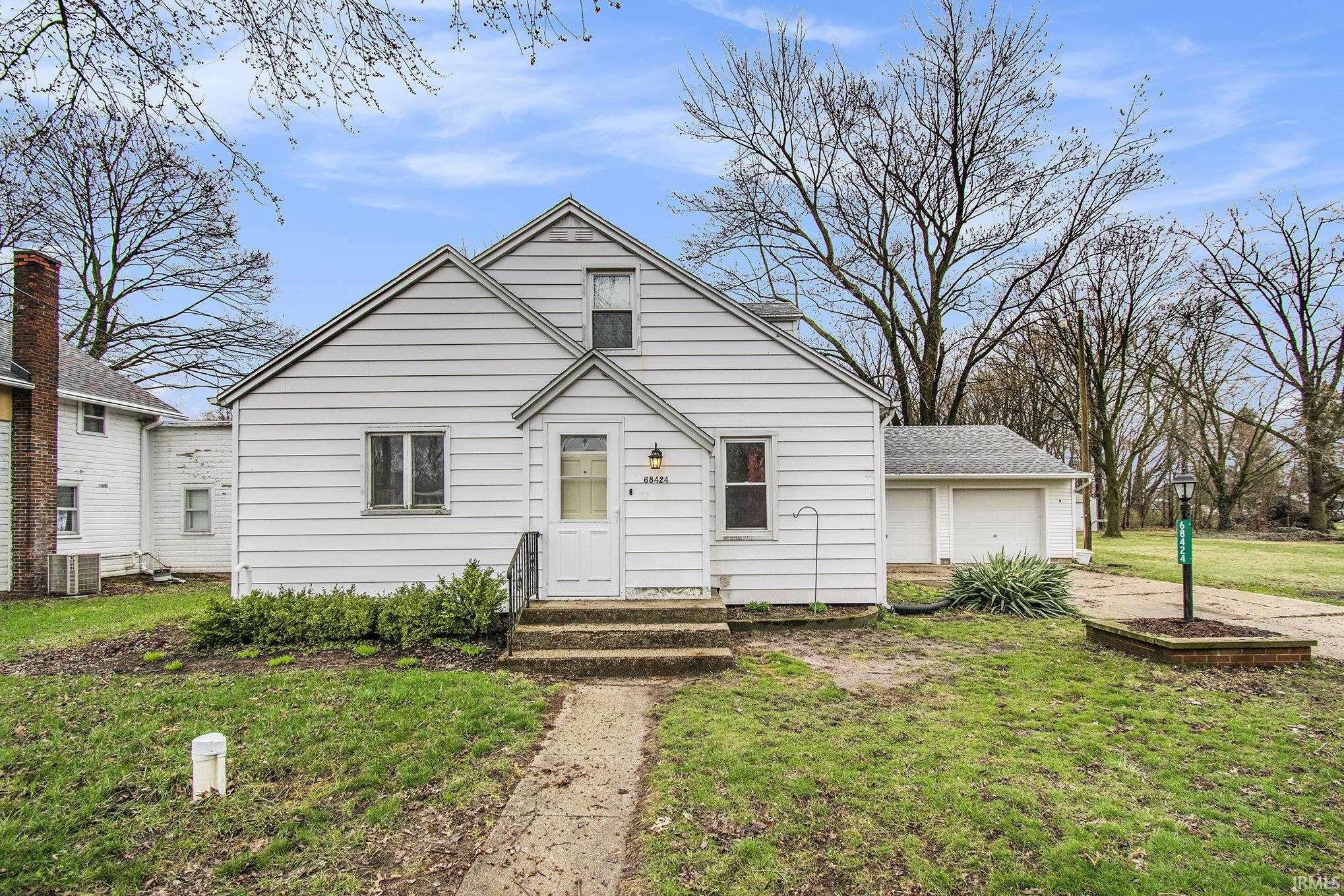 68424 Walnut Street, New Paris, IN 46553