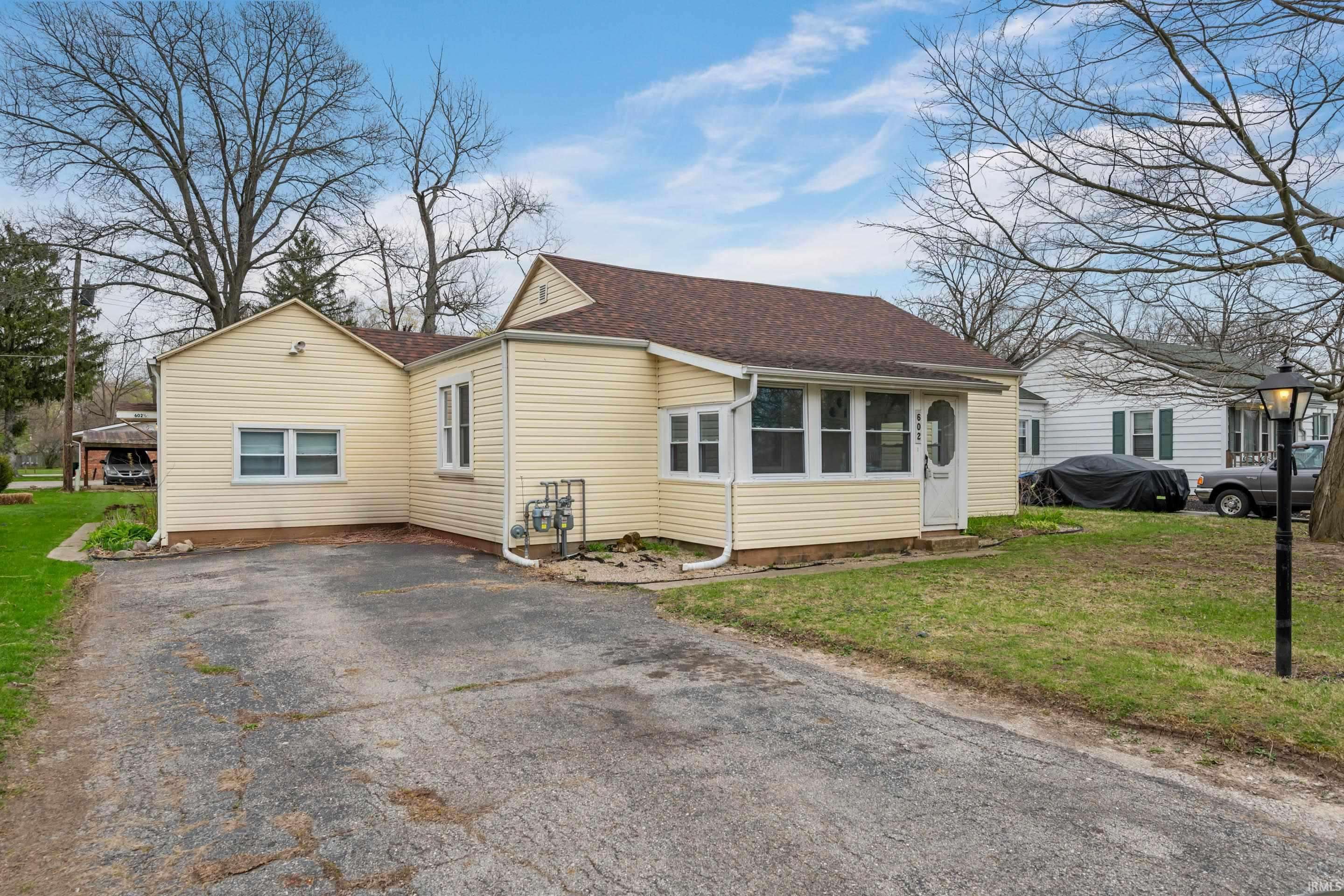 602 N McKenzie Street, Muncie, IN 47303