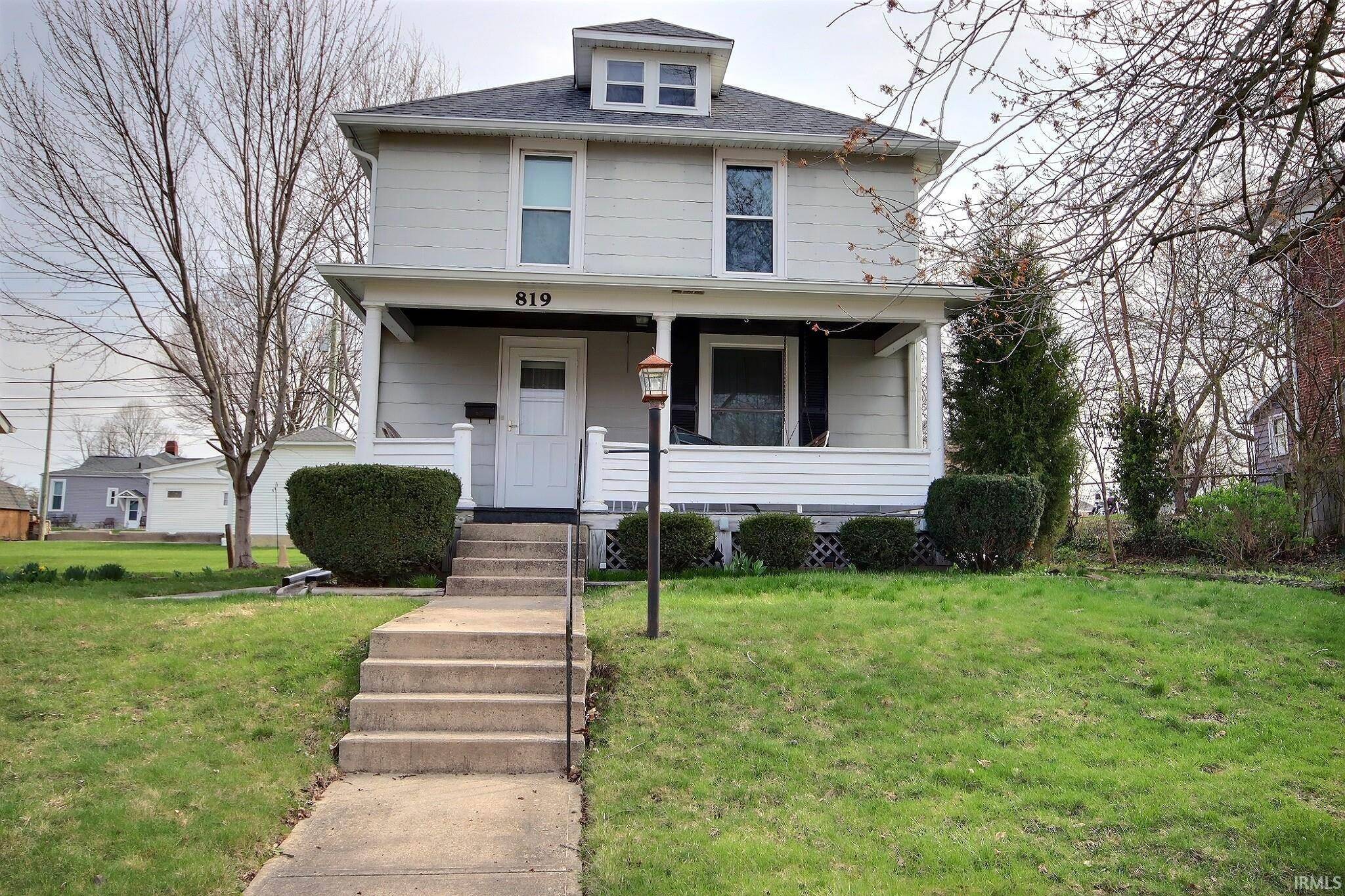 819 Oak Street, Huntington, IN 46750
