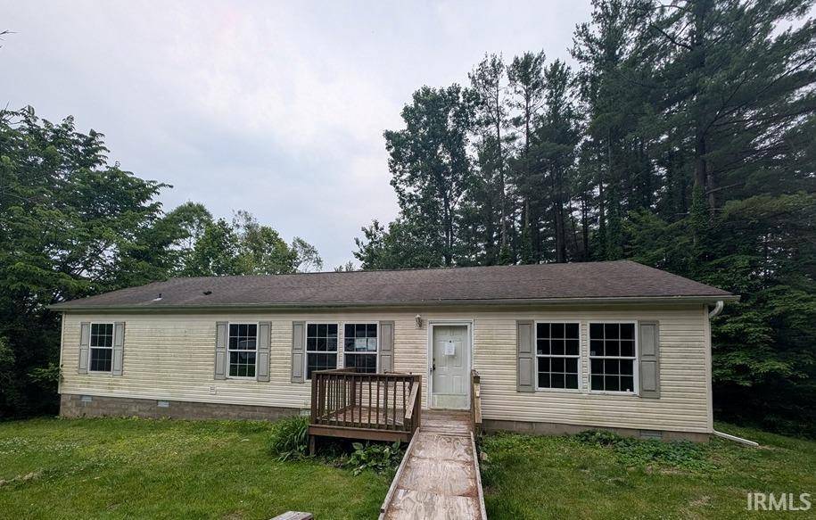 1500 N Algood Drive, Bloomfield, IN 47424-5935