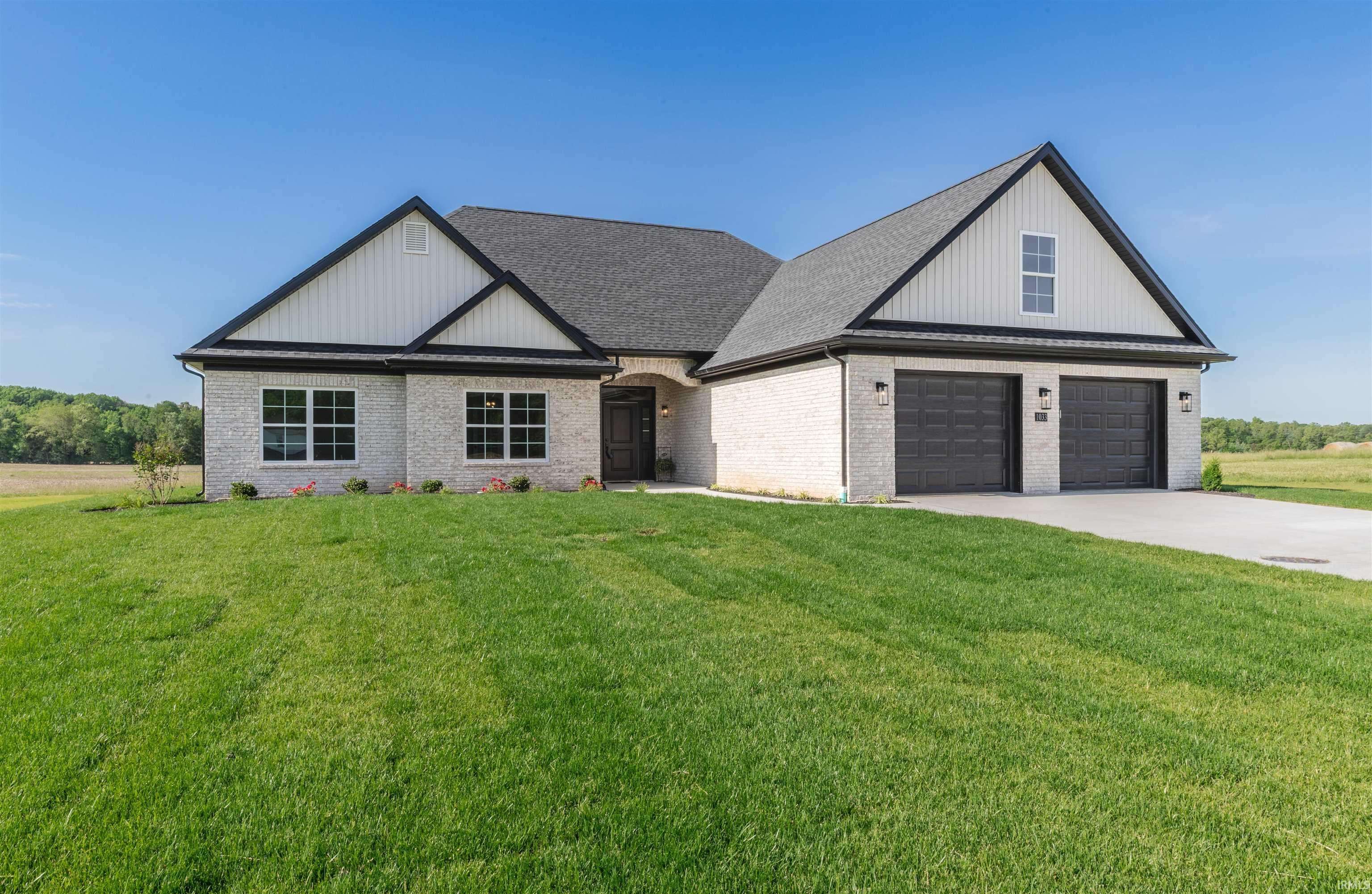 1033 Triple Crown Drive, Evansville, IN 47725