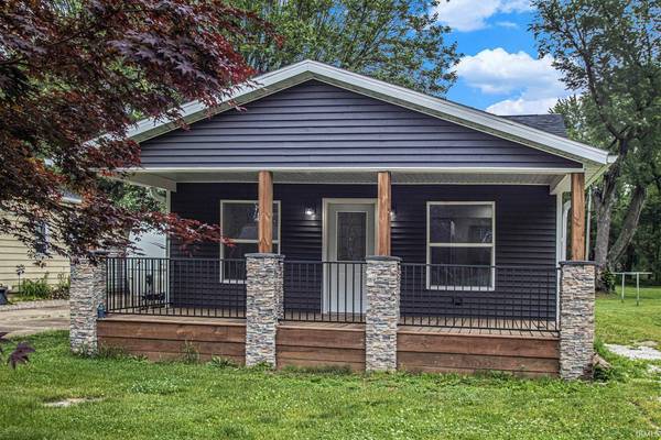414 W Superior Street, Osceola, IN 46561-2654