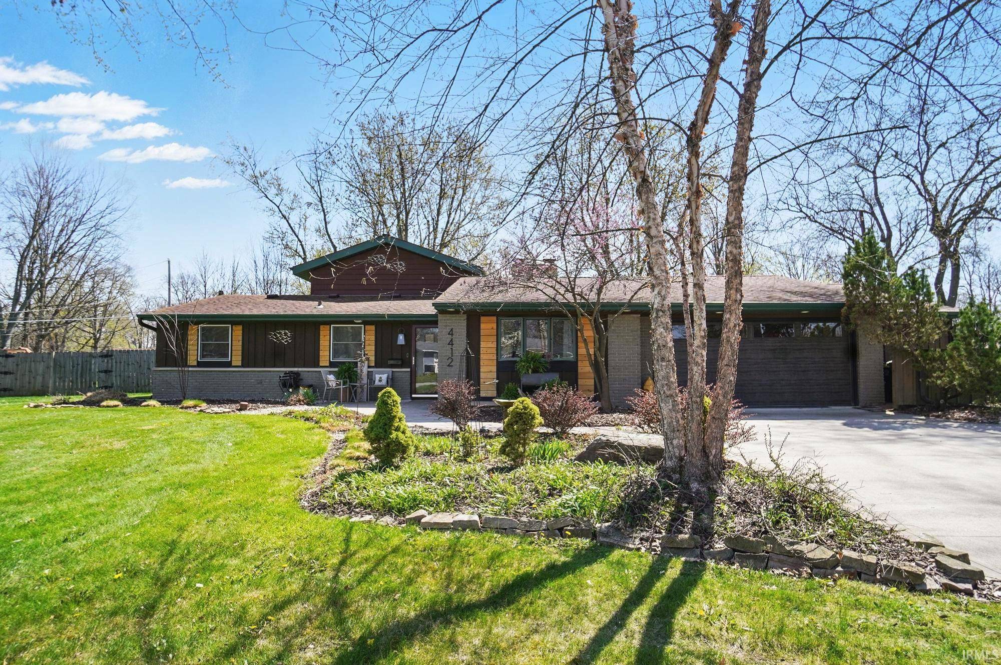 4412 Willard Drive, Fort Wayne, IN 46815-6755