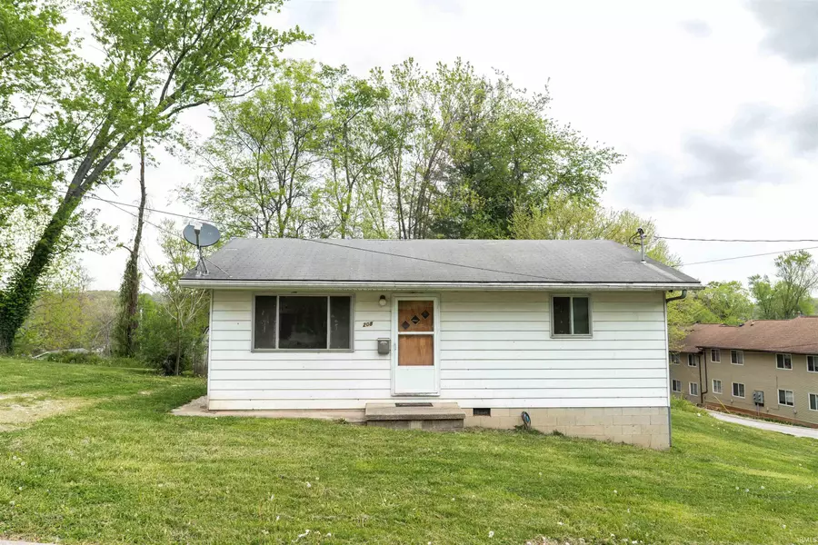 208 Mable Street, Paoli, IN 47454