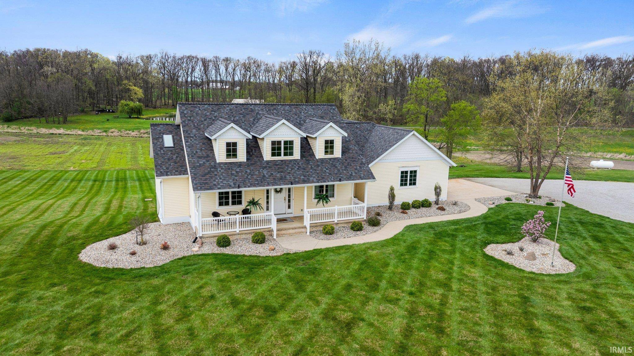 6249 N 750 E, Churubusco, IN 46723