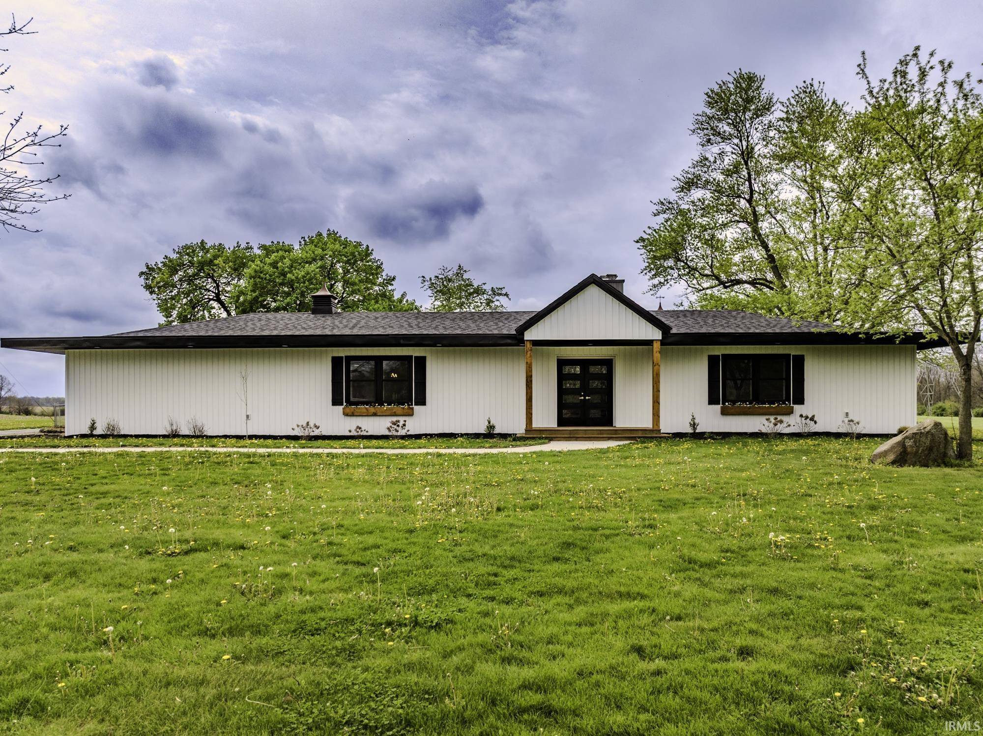 5707 S Burlington Drive, Muncie, IN 47302