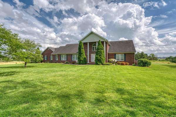 7001 Old Boonville Highway, Evansville, IN 47715