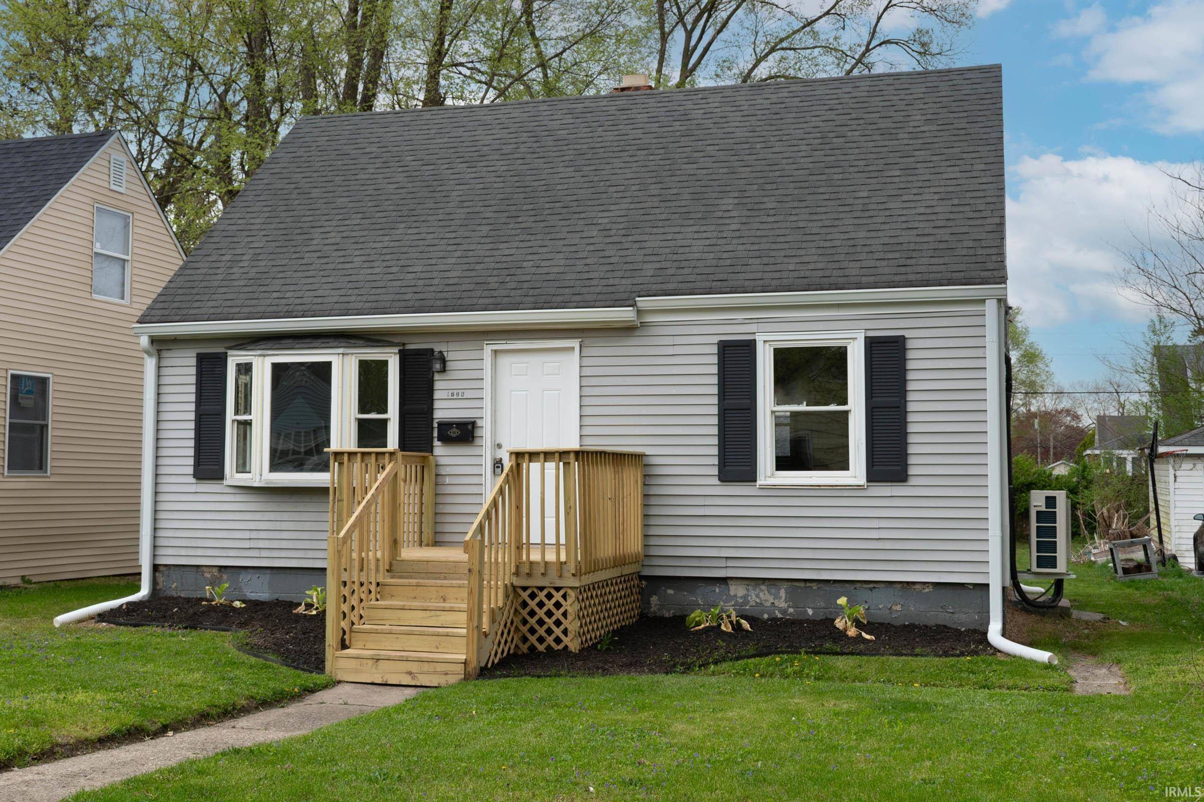 1726 N Brookfield Street, South Bend, IN 46628-3219