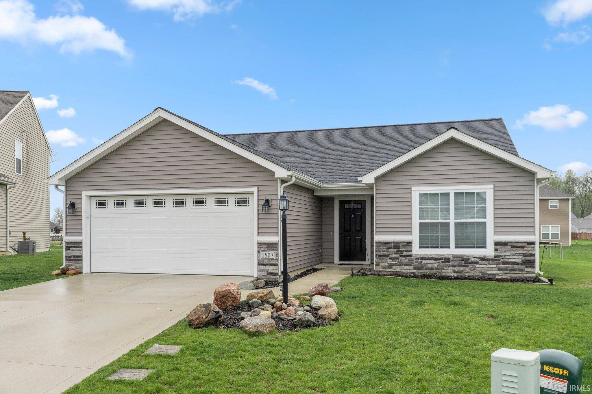 1507 Grasberg Cove, Fort Wayne, IN 46845