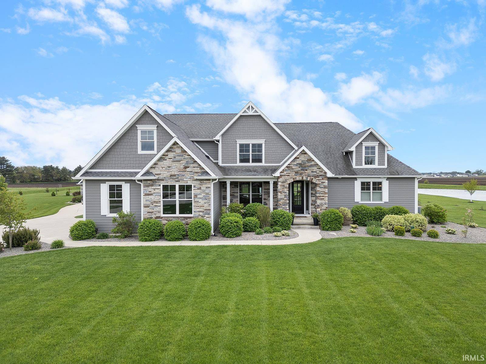 629 Perry Lane, West Lafayette, IN 47906-9657