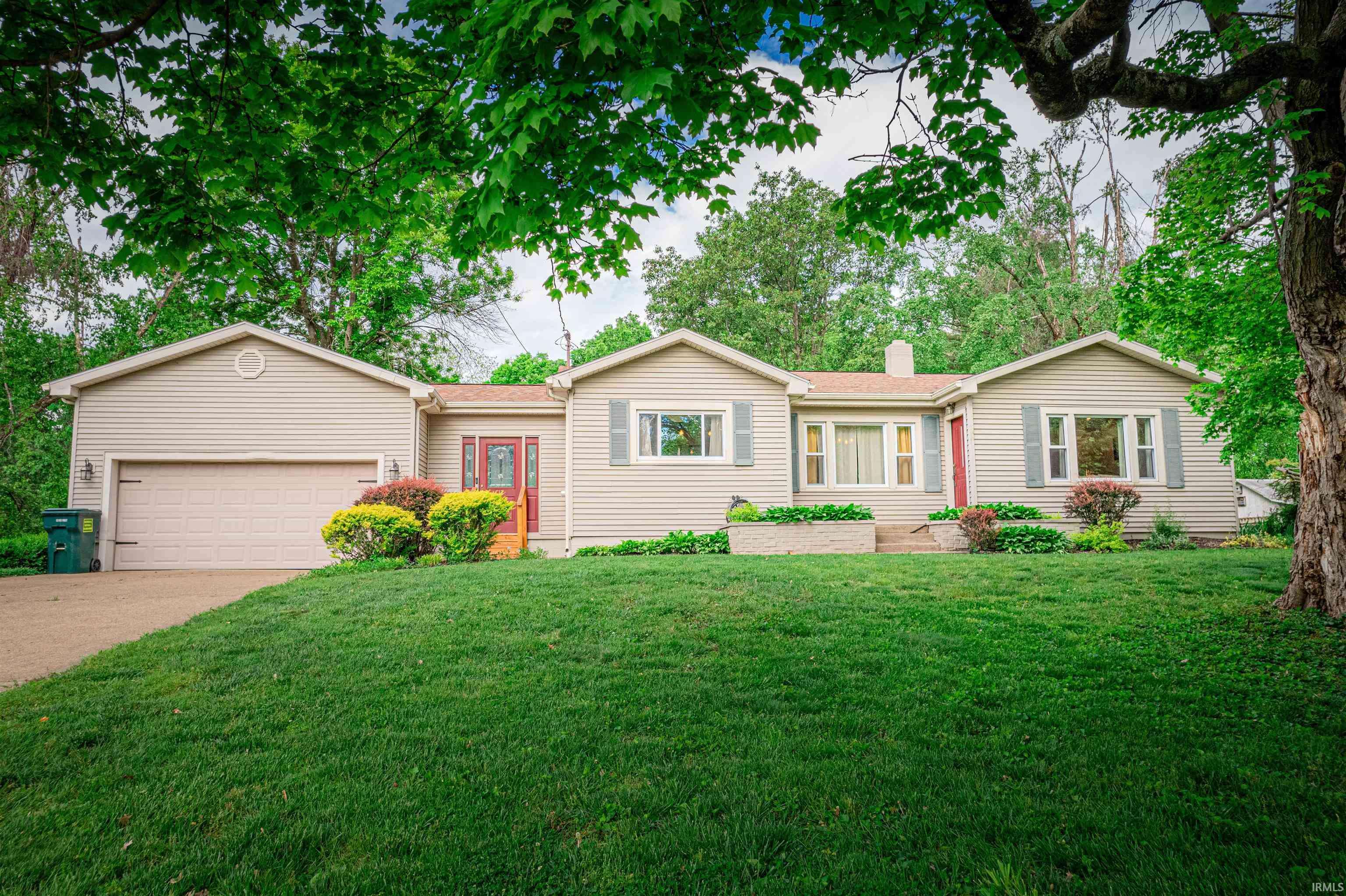 17 S Williams Road, Evansville, IN 47712