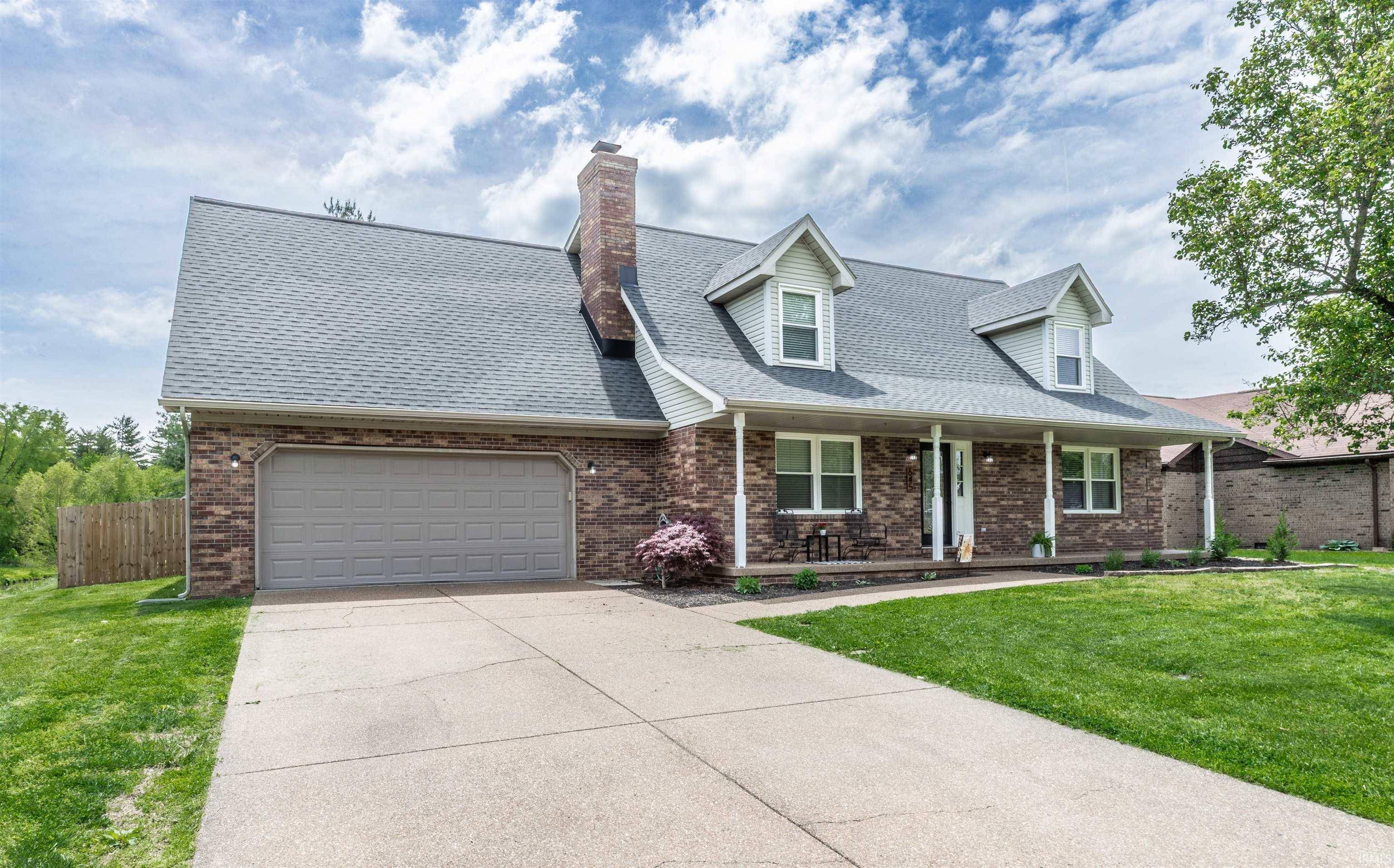 645 Lakebrook Drive, Evansville, IN 47711