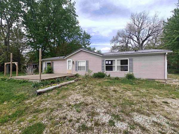 78 EMS B6 Lane, Leesburg, IN 46538