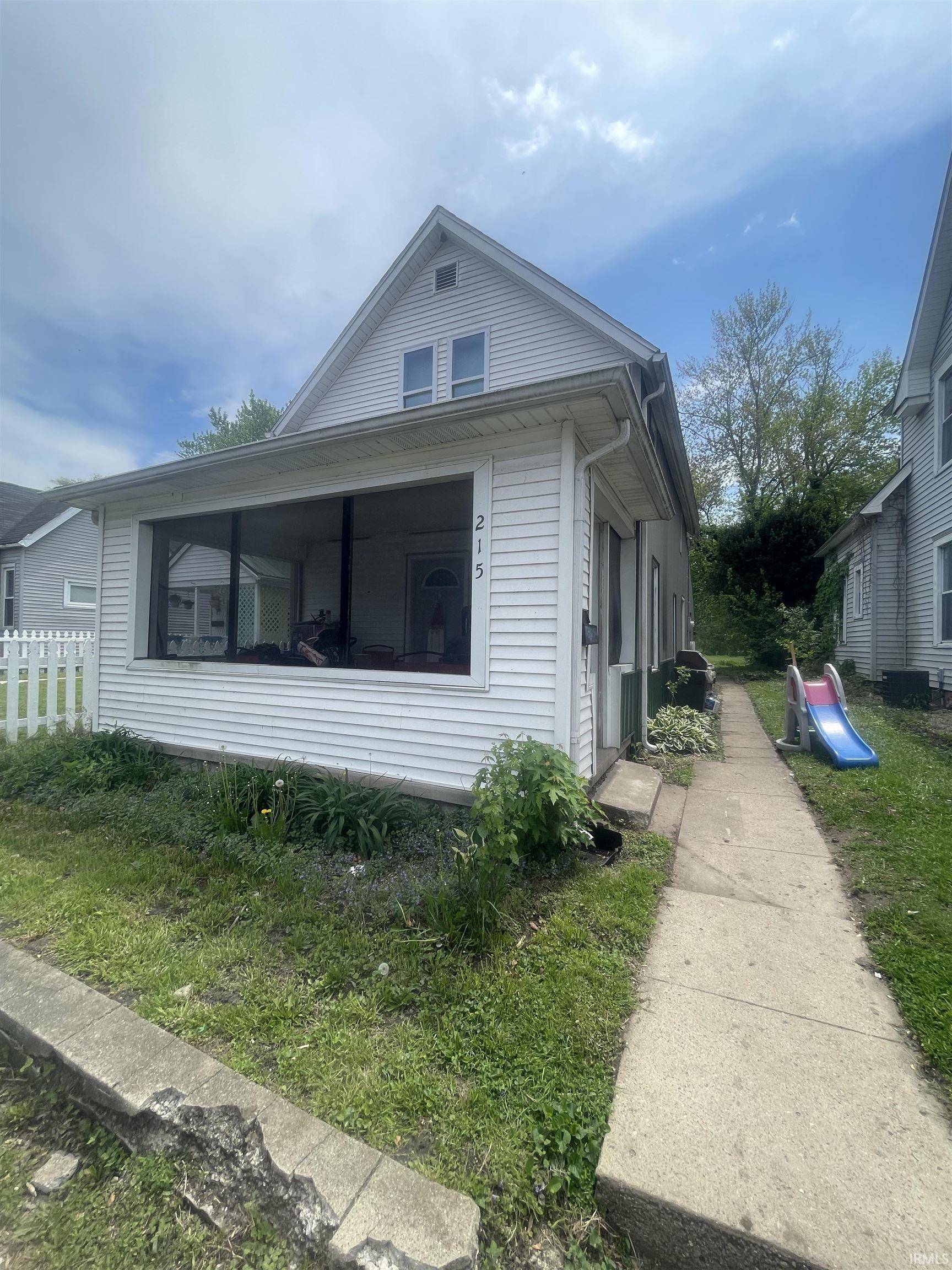 215 Wheatland Avenue Street, Logansport, IN 46947