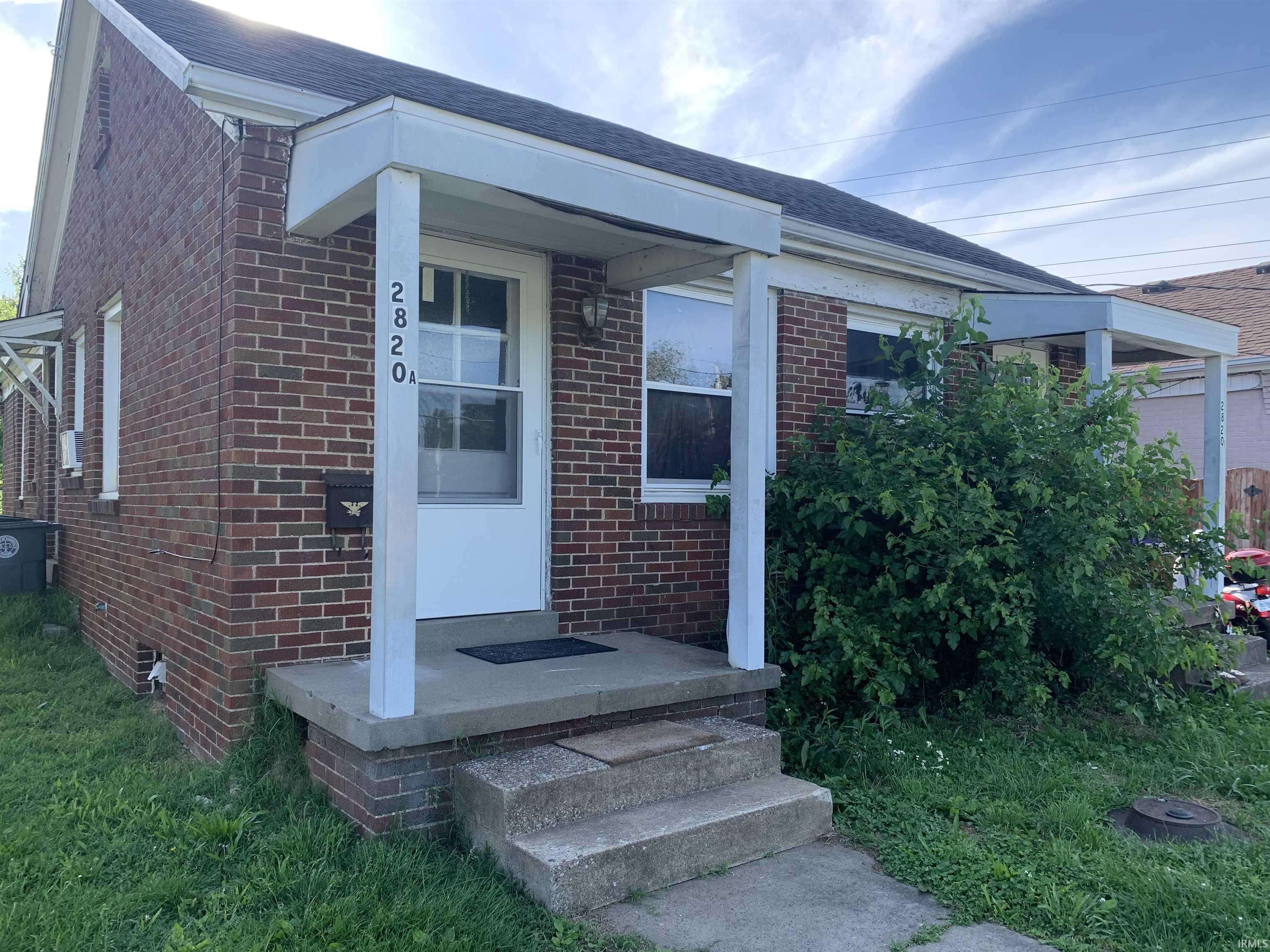 2820 Stringtown Road, Evansville, IN 47711
