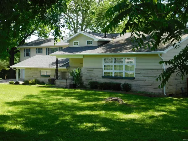 1702 Valley View Drive, Bedford, IN 47421