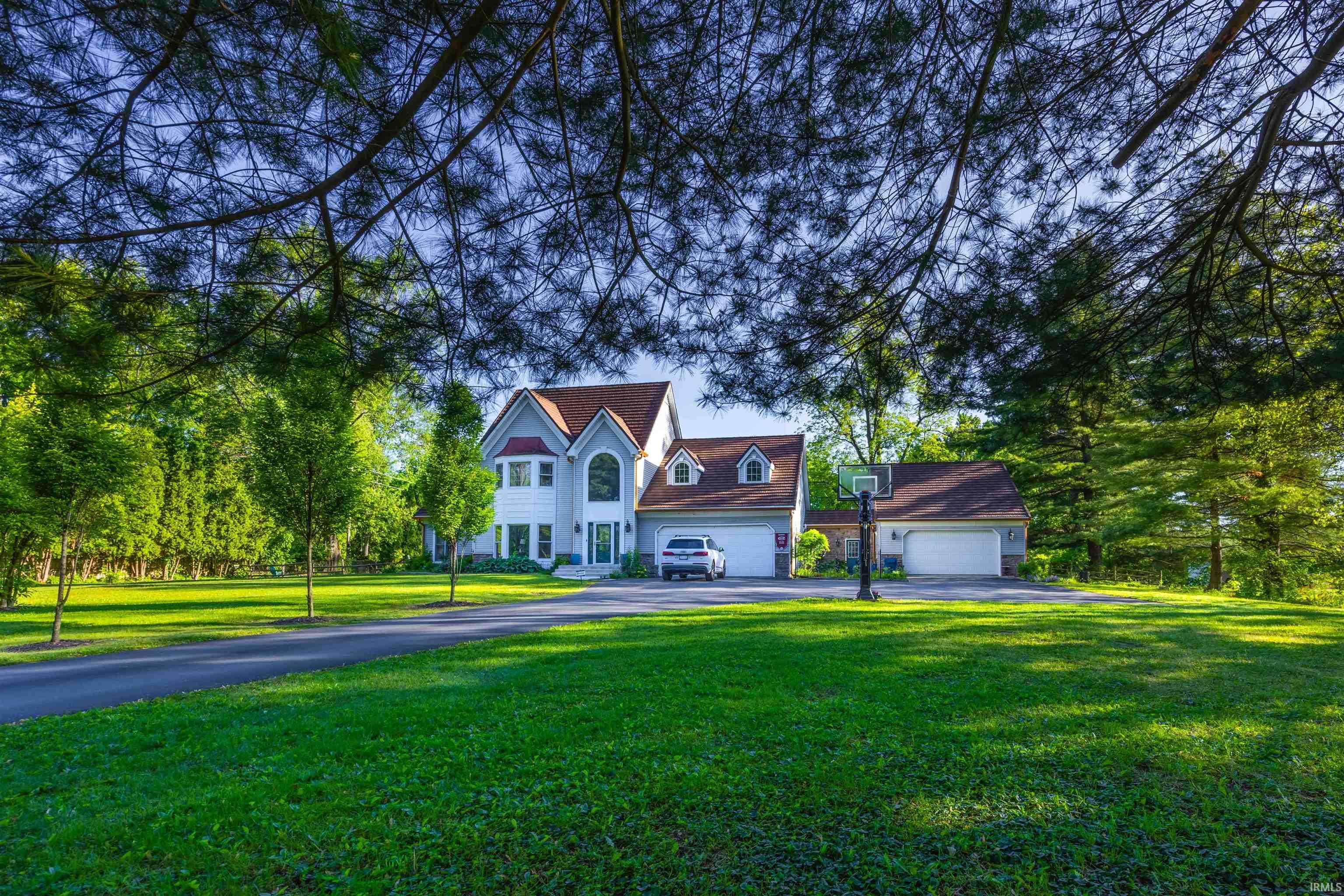 15560 Menominee Drive, Plymouth, IN 46563
