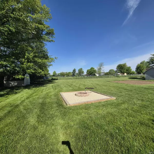 Farmland, IN 47340,402 S Olive Street