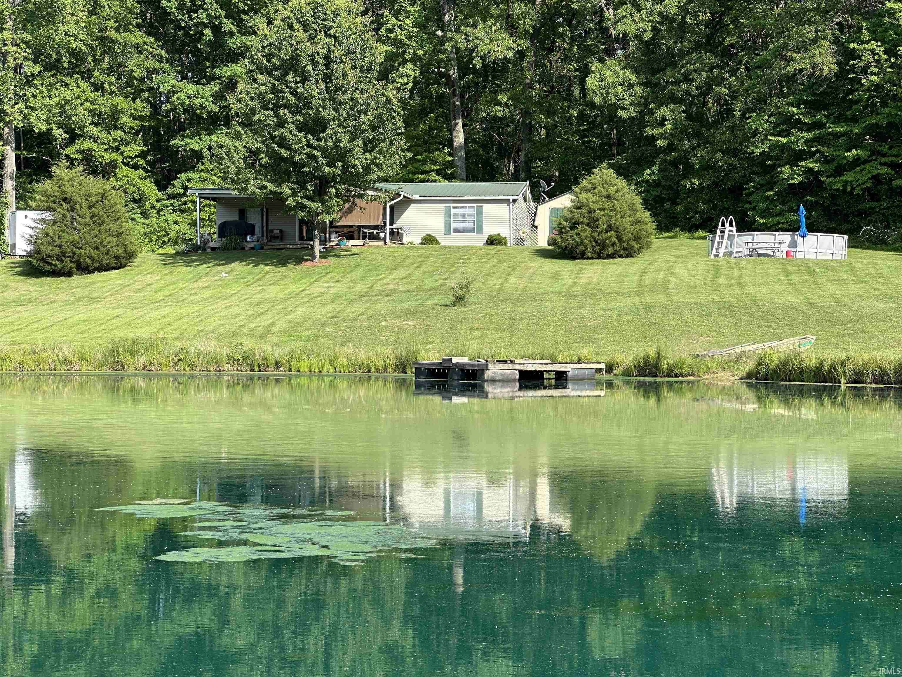 6577 S Fowler Road, Bloomfield, IN 47424