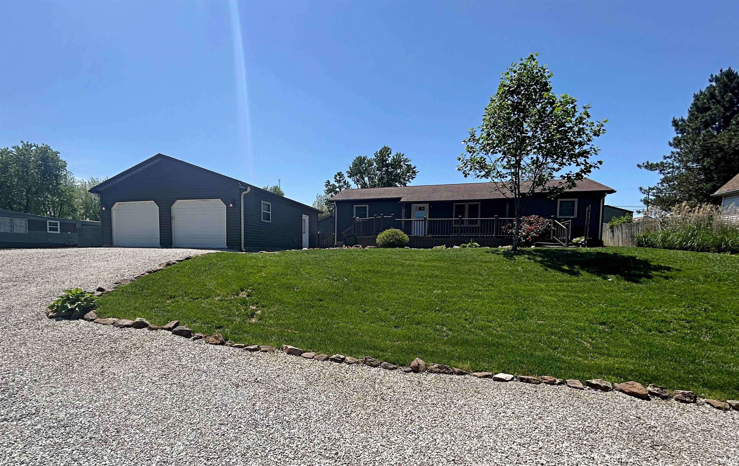 214 S Cedar Street, Loogootee, IN 47553