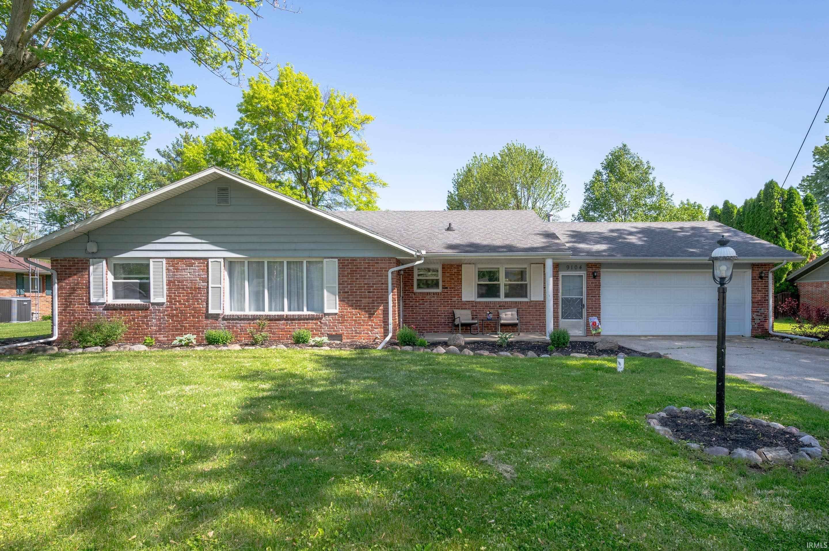 9104 W Lone Beech Drive, Muncie, IN 47304