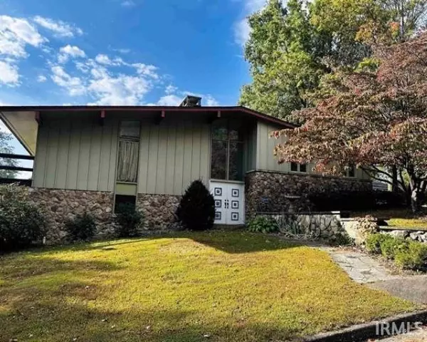 829 W 10th Street, Jasper, IN 47546