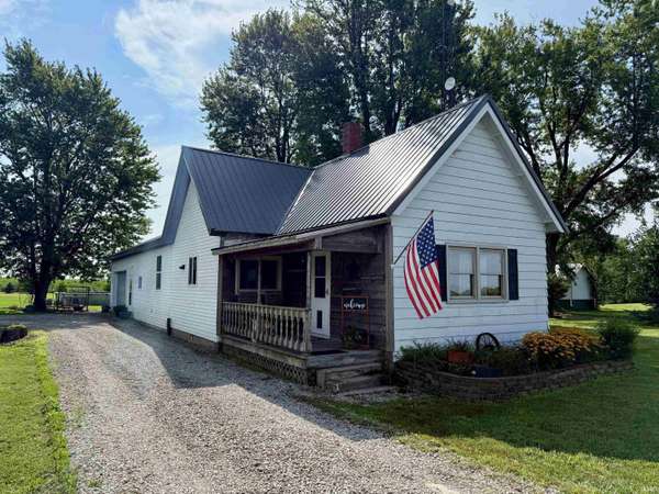 9143 S 900 West, Lafontaine, IN 46940