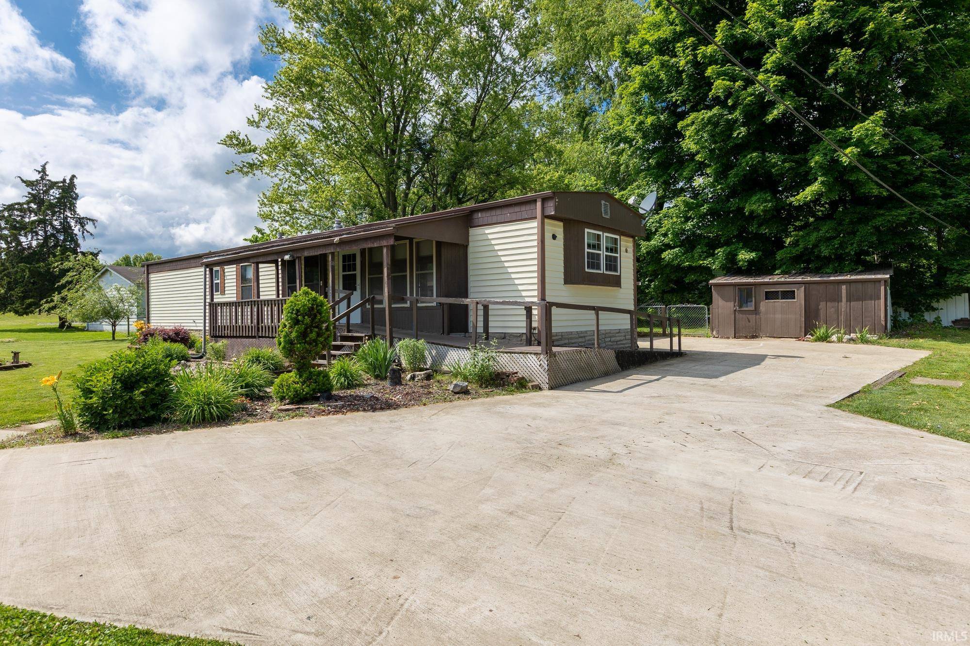420 W Gordon Pike, Bloomington, IN 47403