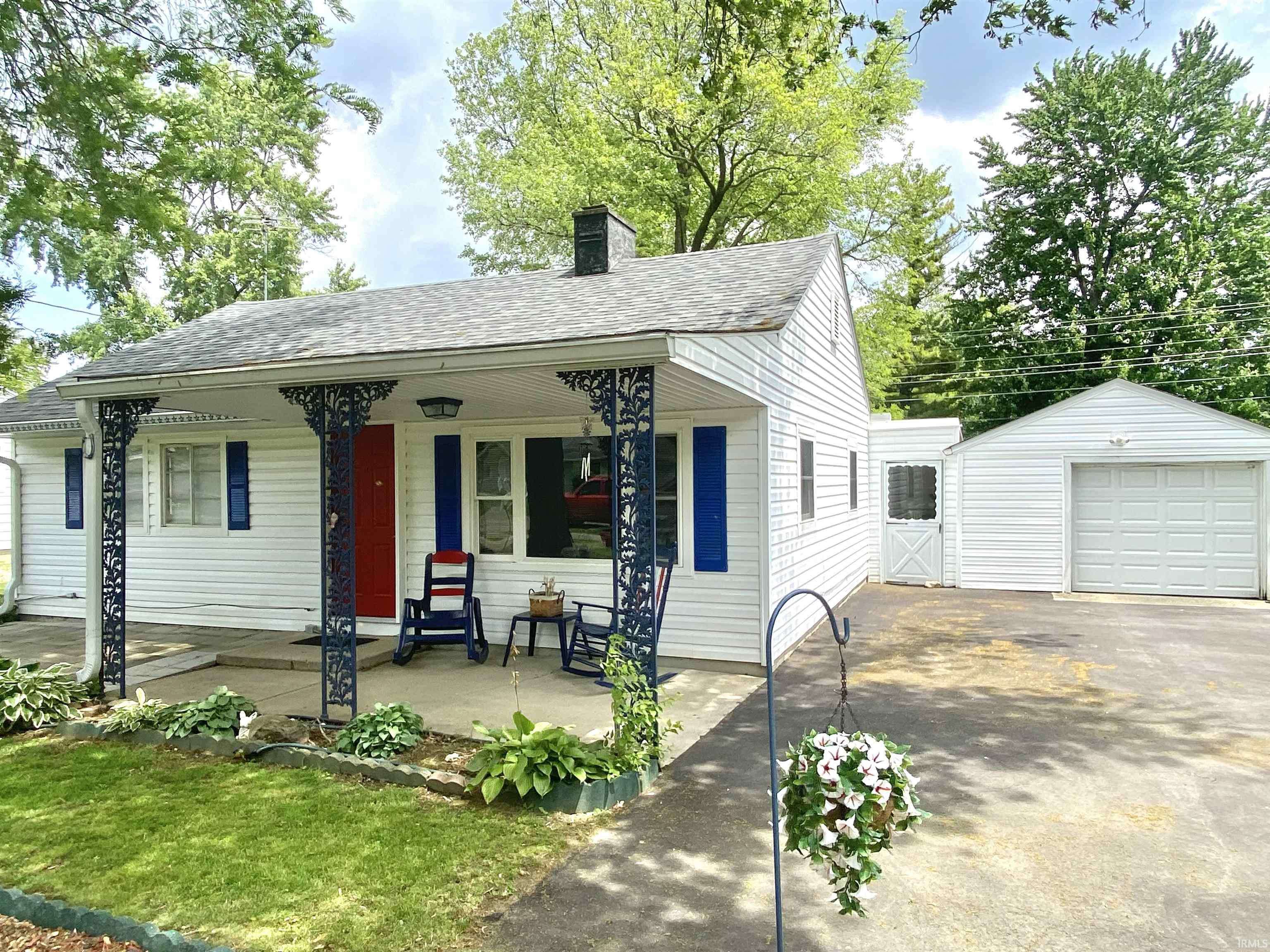 828 N Clarkdale Drive, Muncie, IN 47304-3149