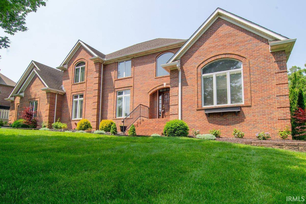 6666 Hillsgate Court, Newburgh, IN 47630