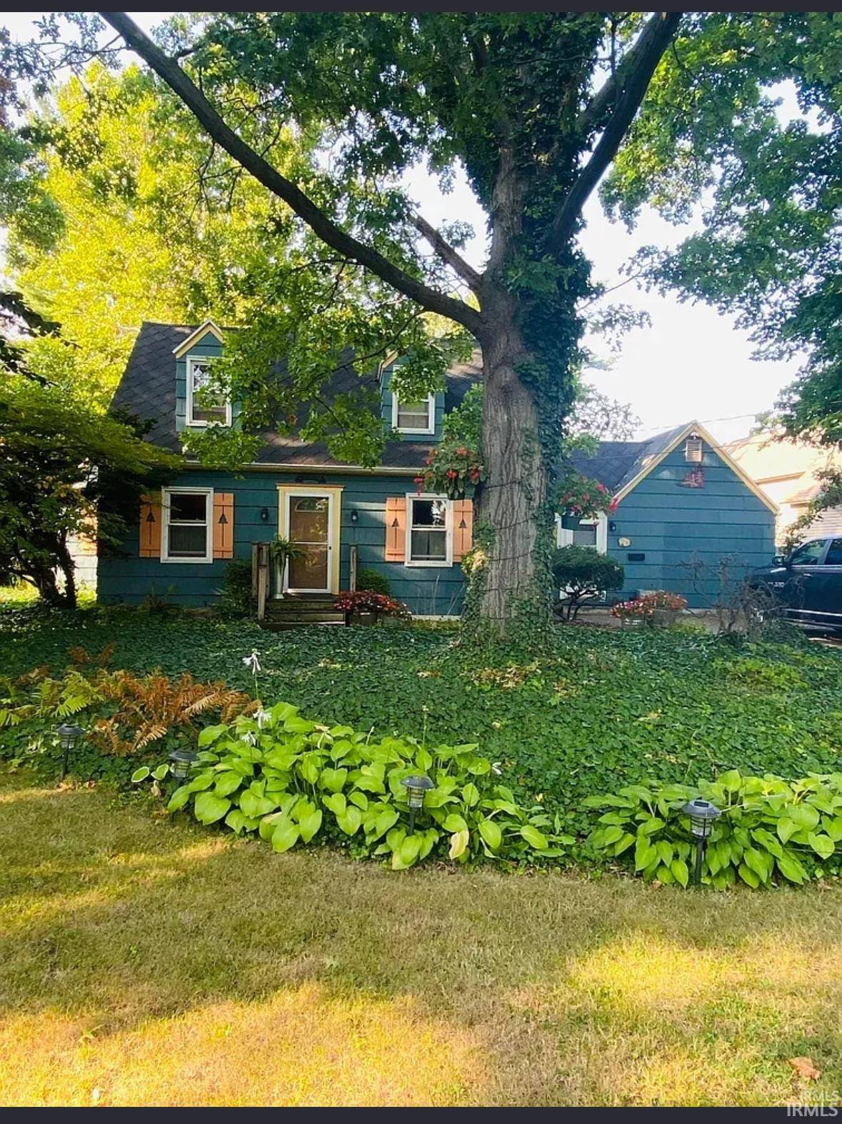 2310 Homewood Avenue, Mishawaka, IN 46544-3334